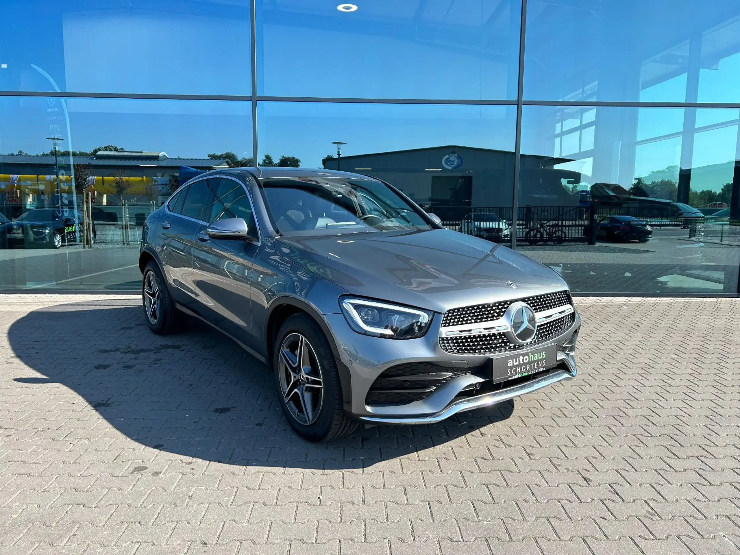 Mercedes-Benz - GLC 300