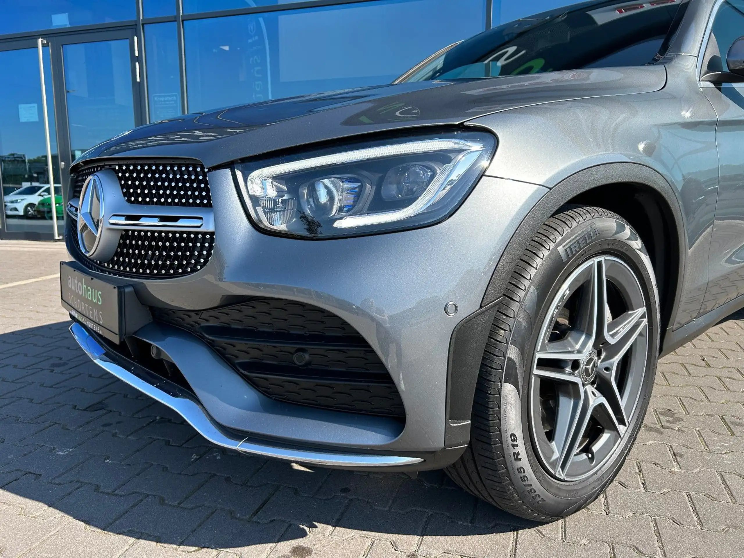 Mercedes-Benz - GLC 300