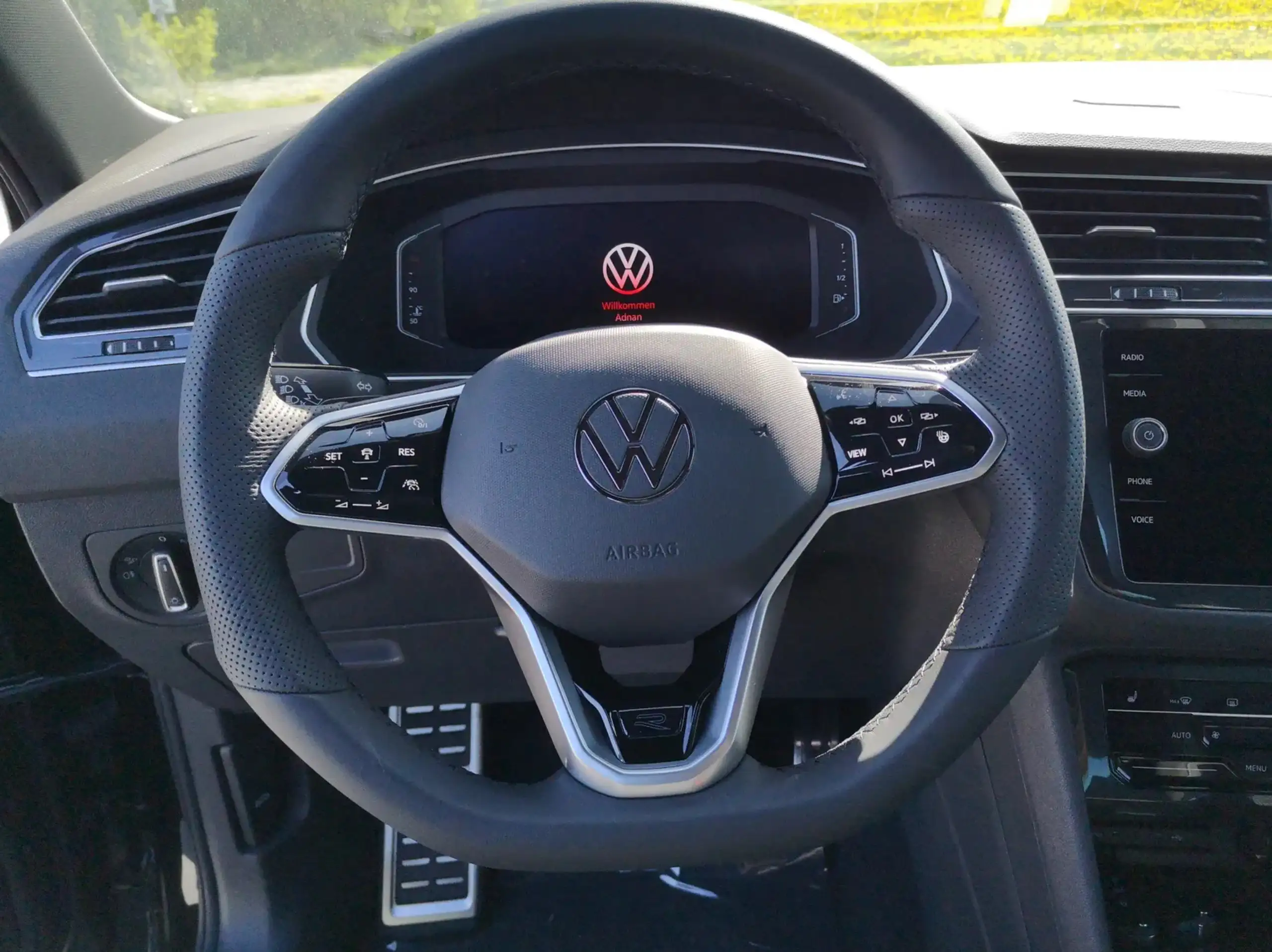 Volkswagen - Tiguan