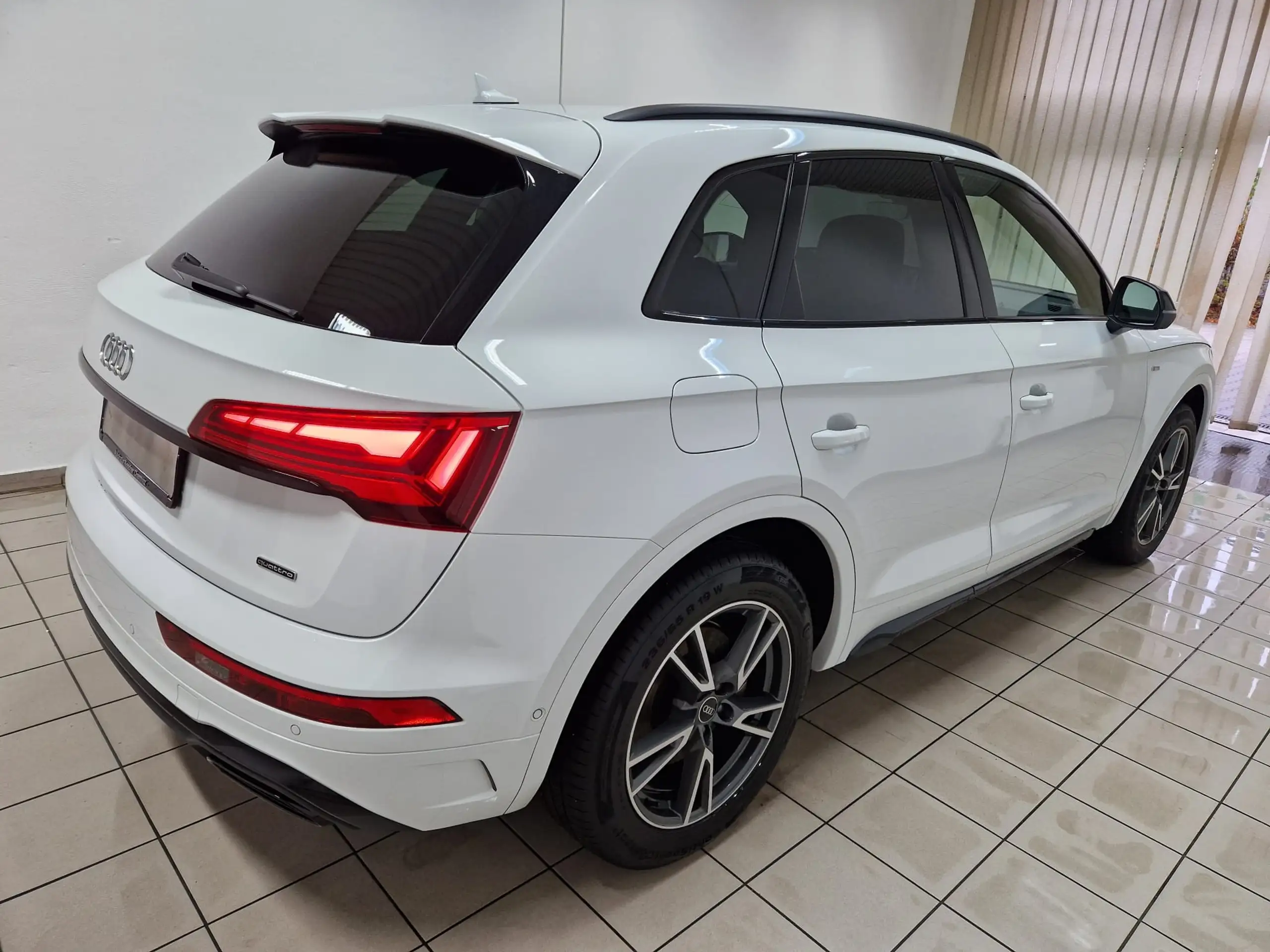 Audi - Q5