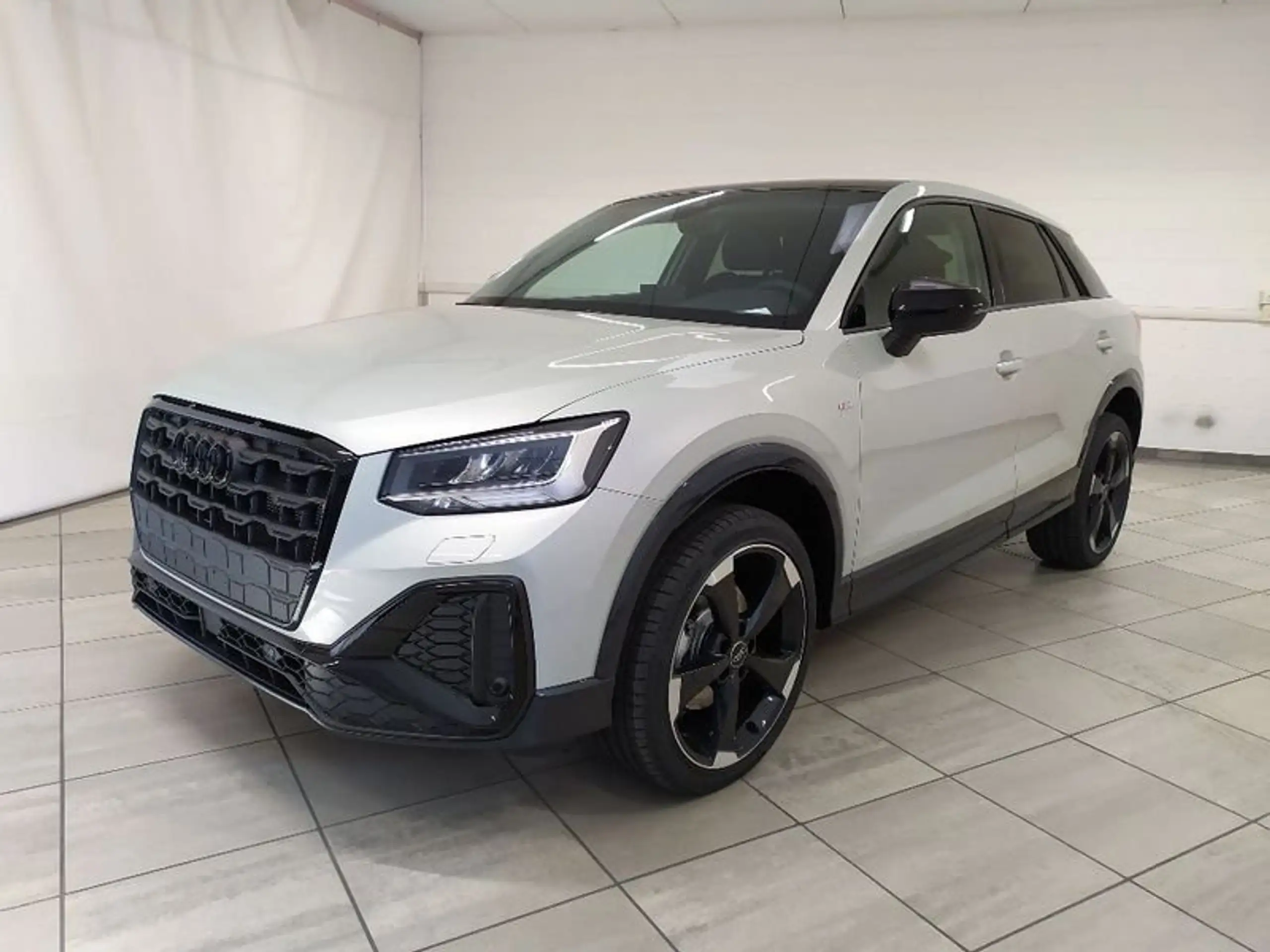 Audi - Q2