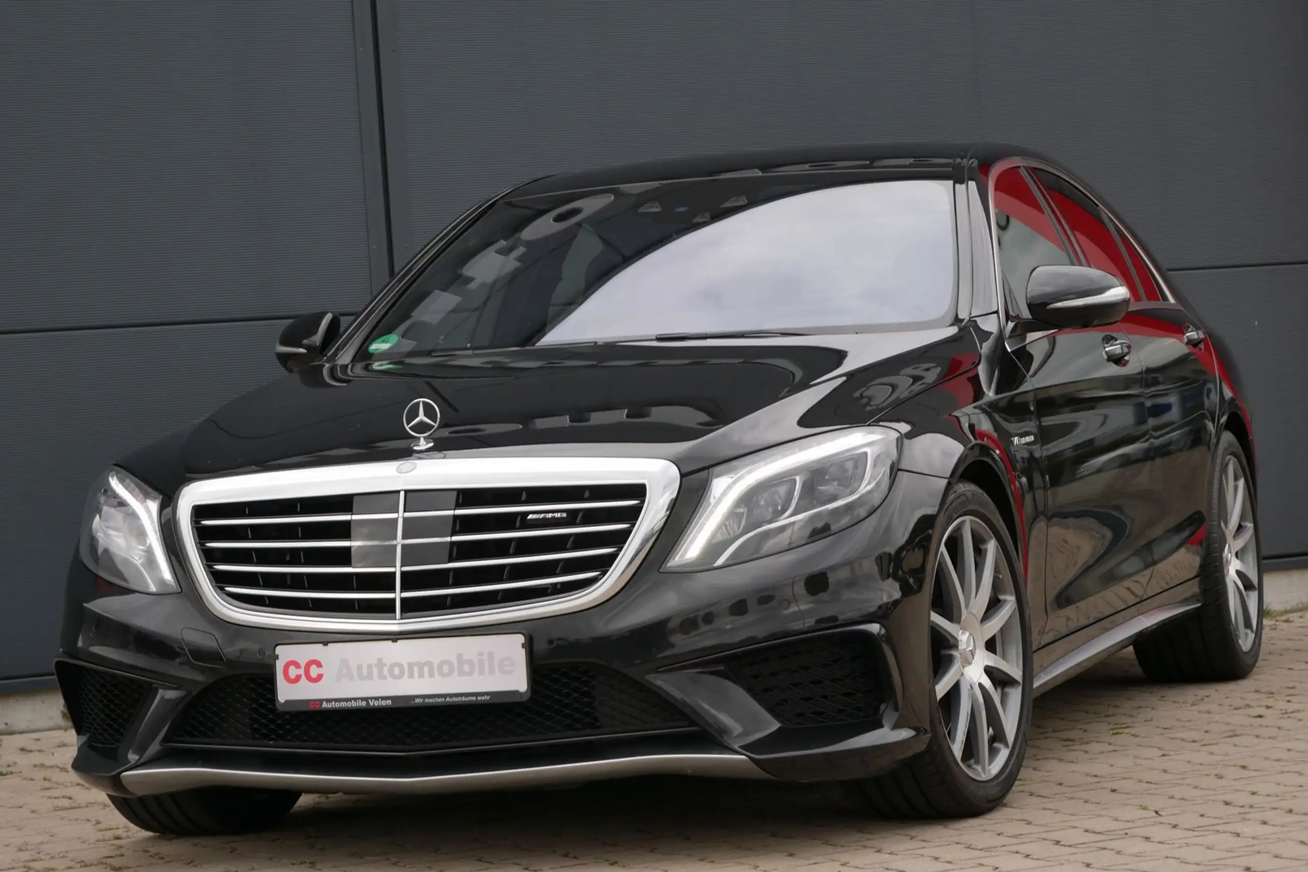 Mercedes-Benz - S 63 AMG