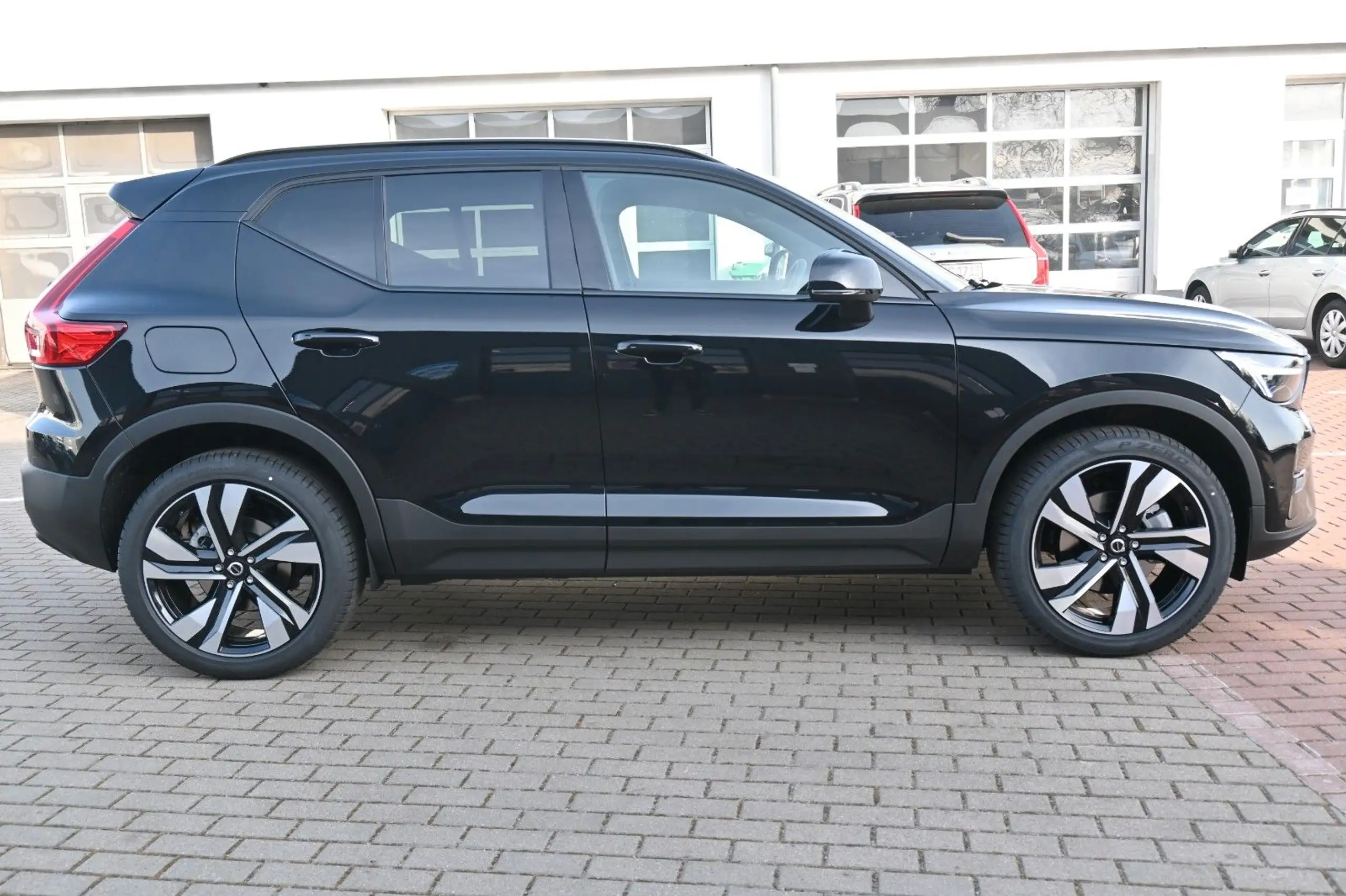 Volvo - XC40