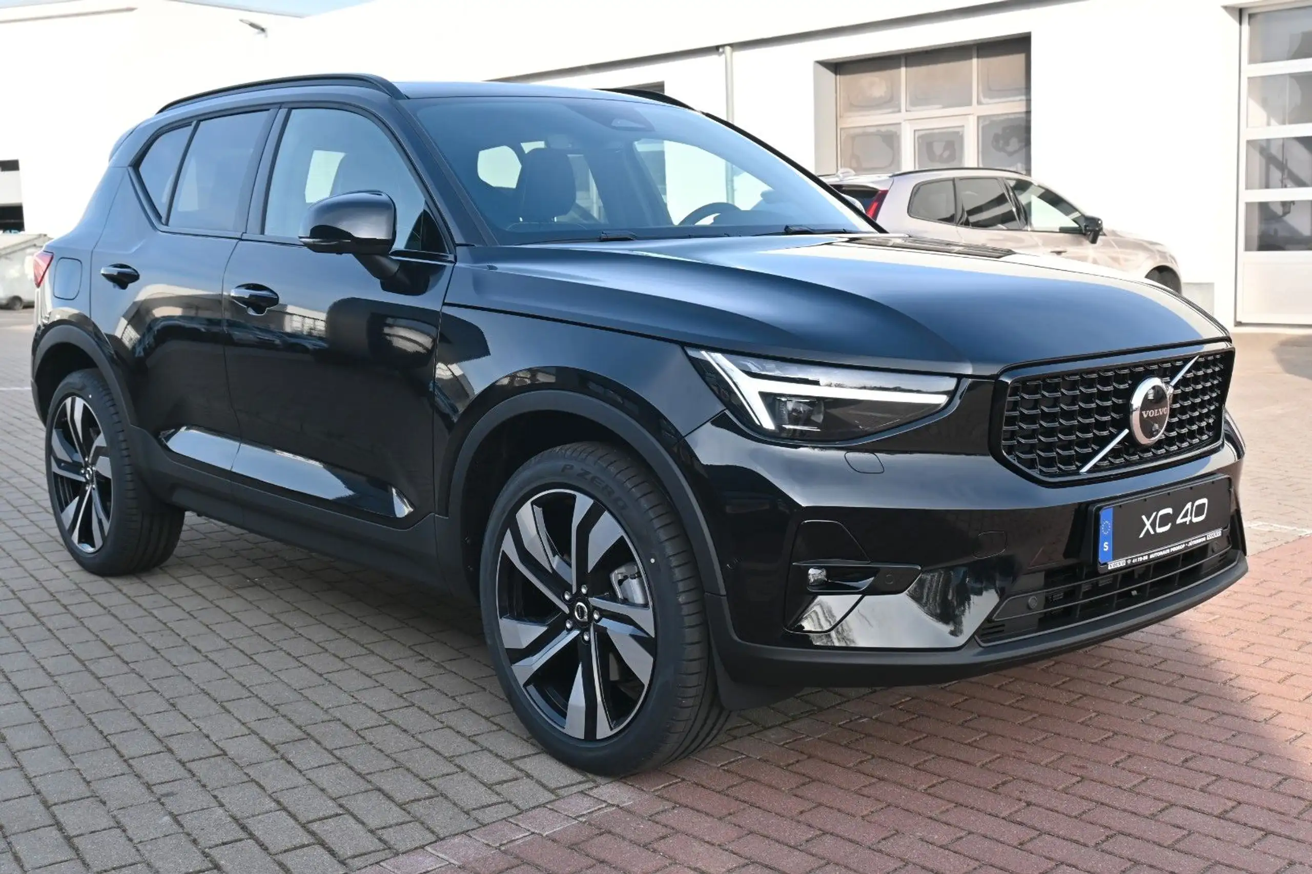 Volvo - XC40