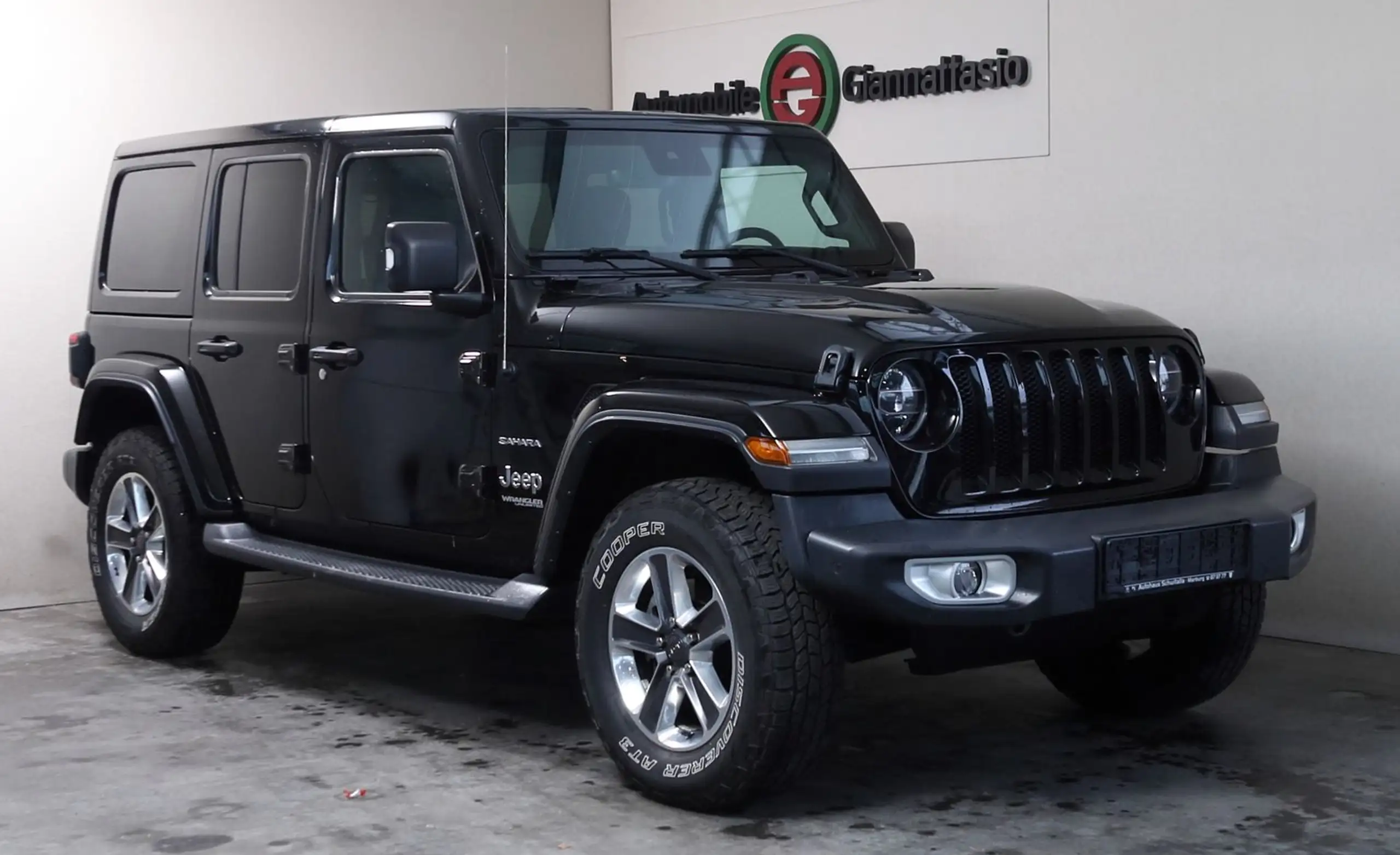 Jeep - Wrangler