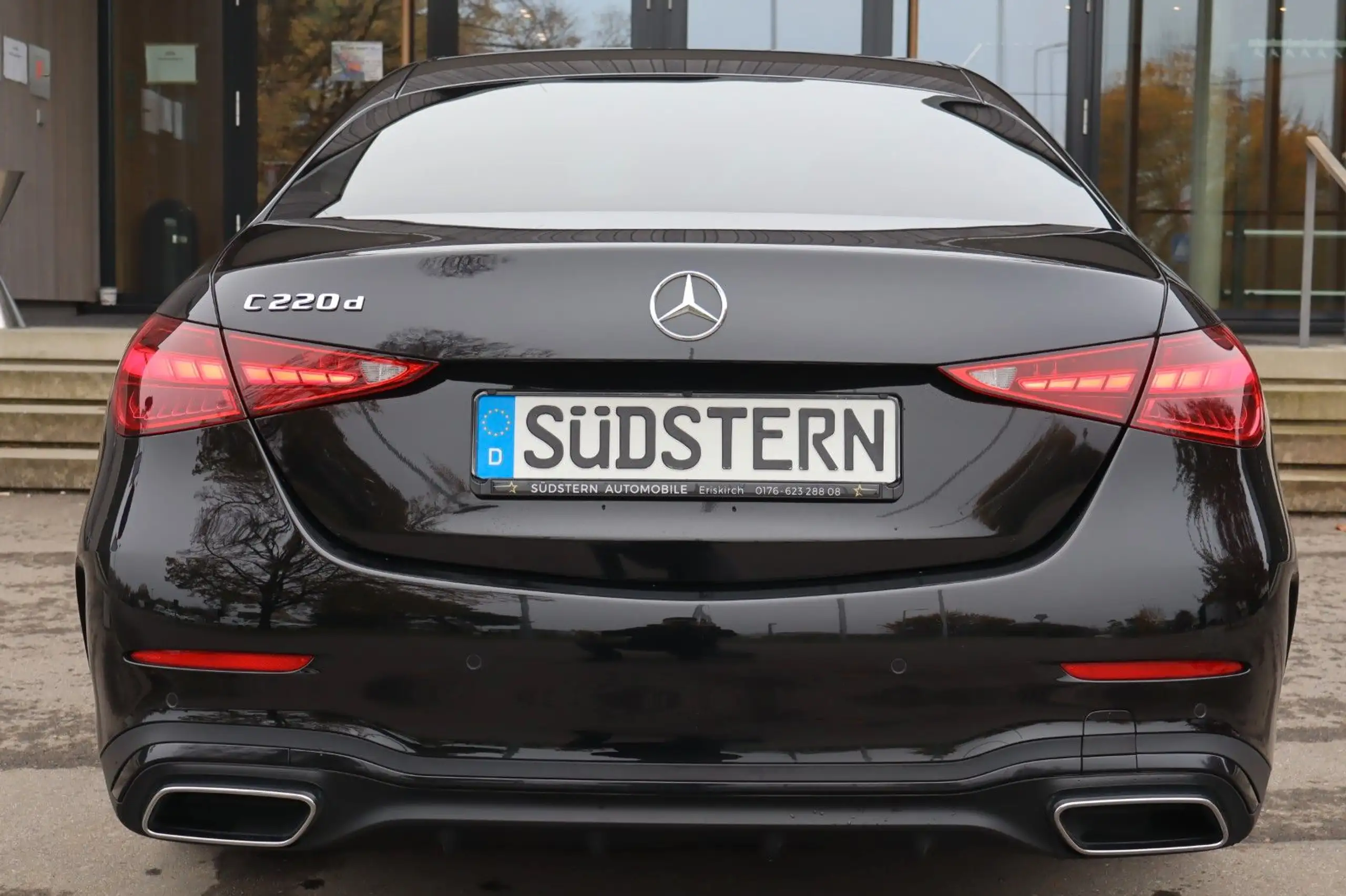 Mercedes-Benz - C 220