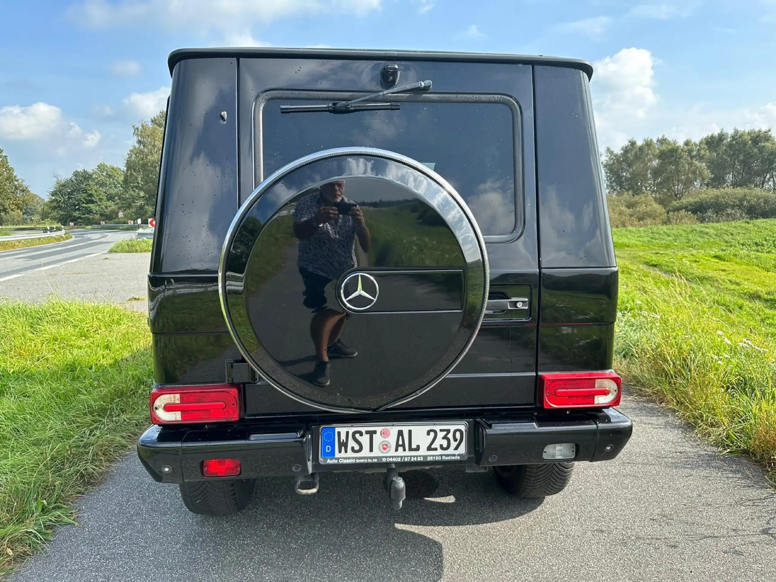 Mercedes-Benz - G 320