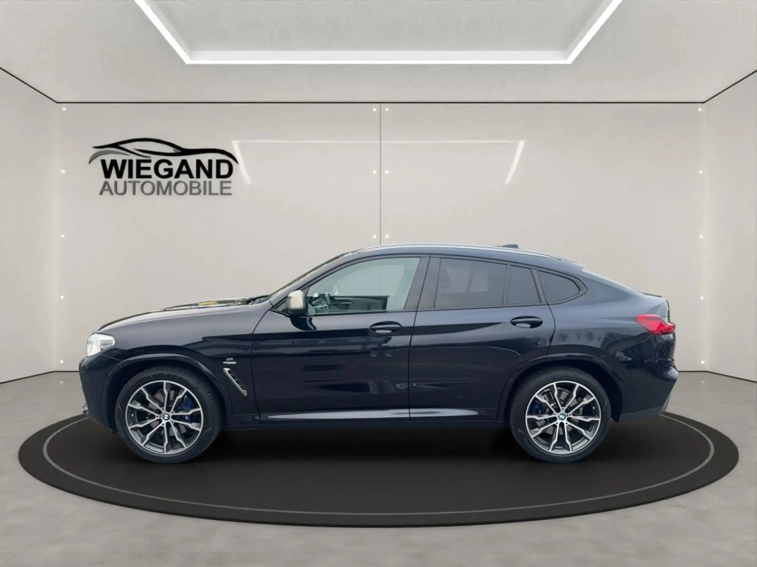 BMW - X4 M