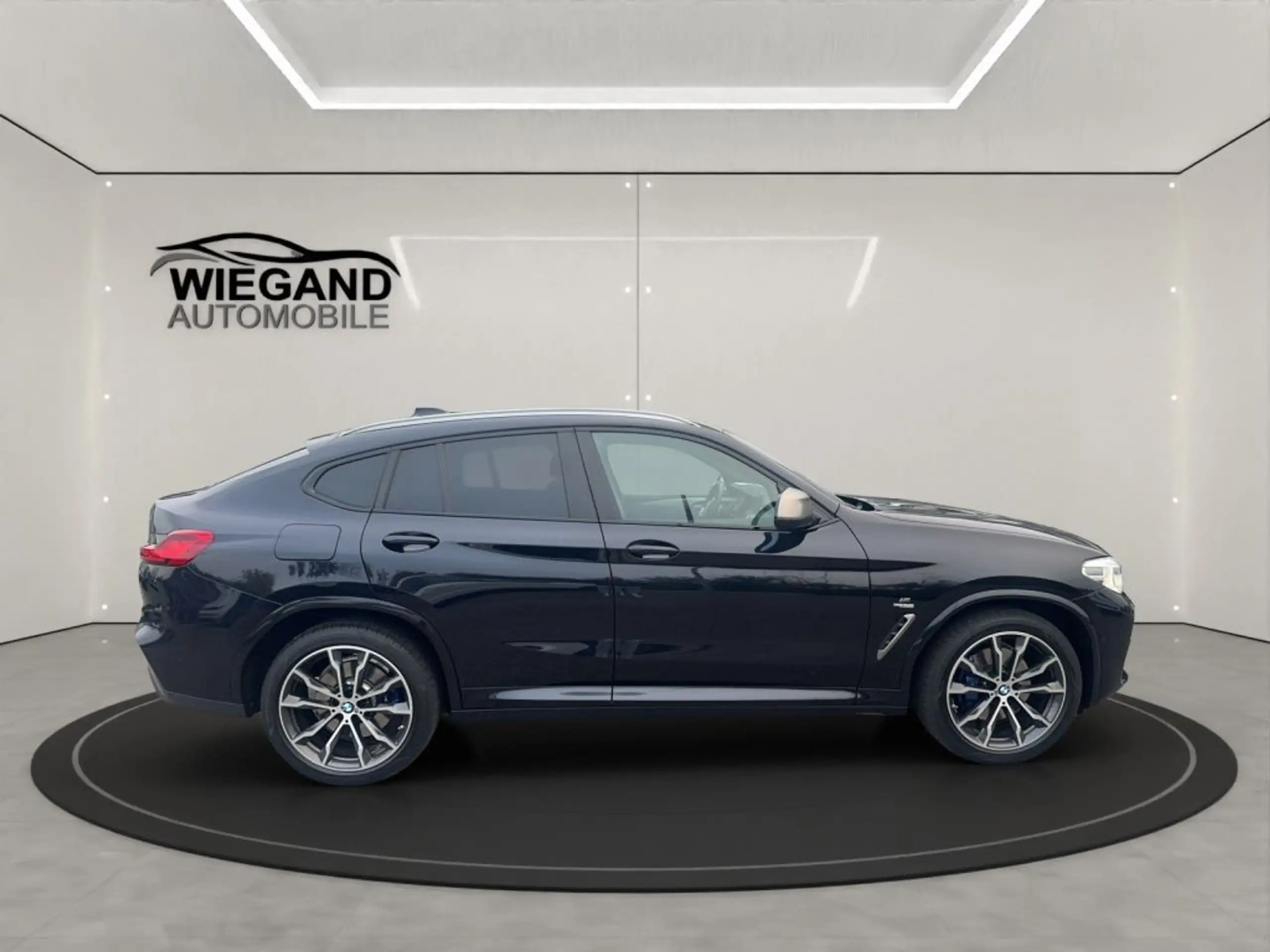 BMW - X4 M