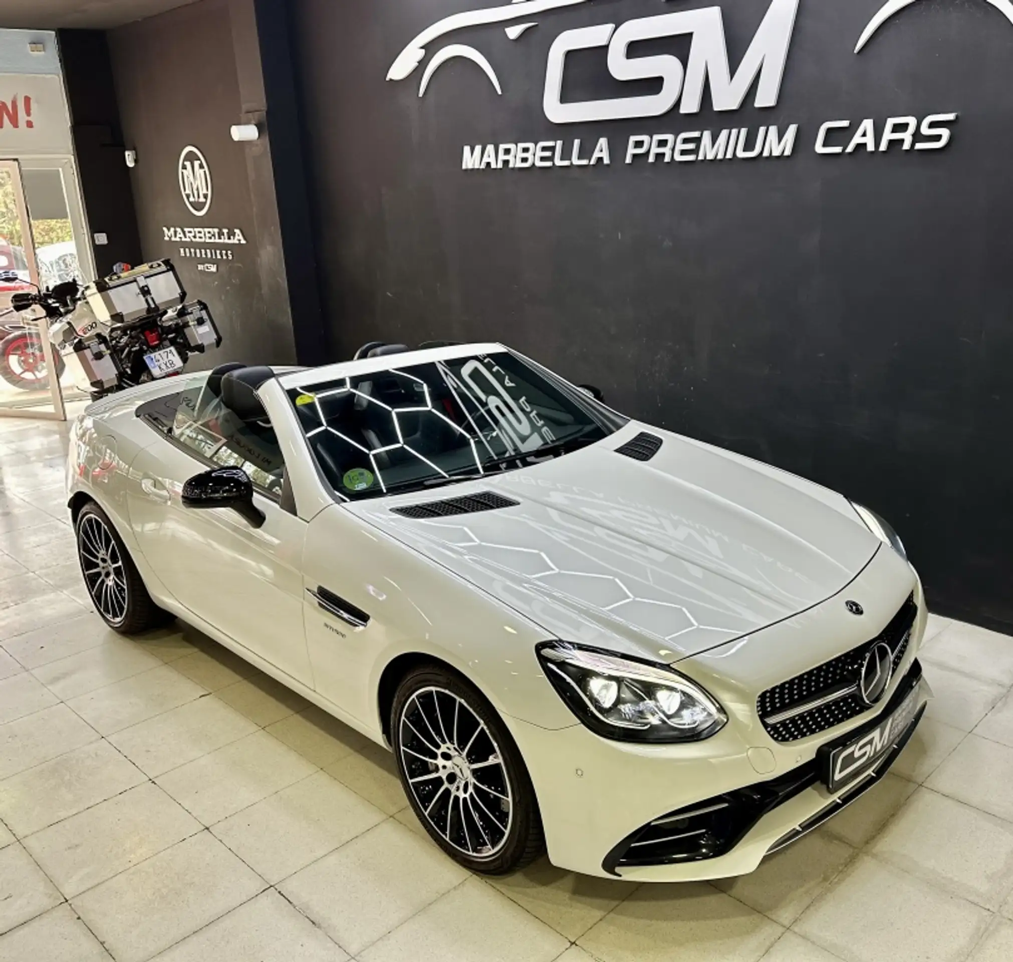 Mercedes-Benz - SLC 200