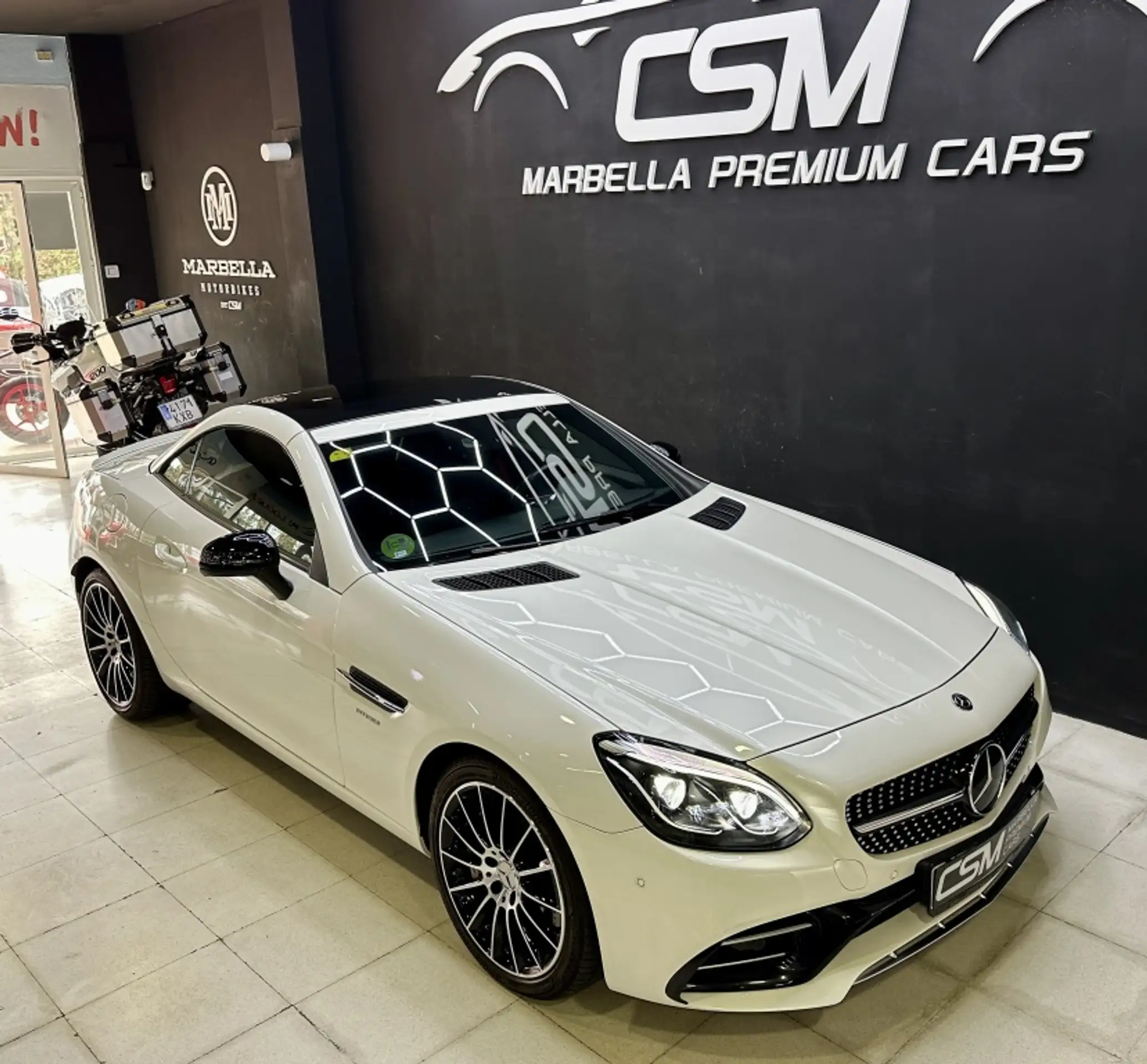 Mercedes-Benz - SLC 200