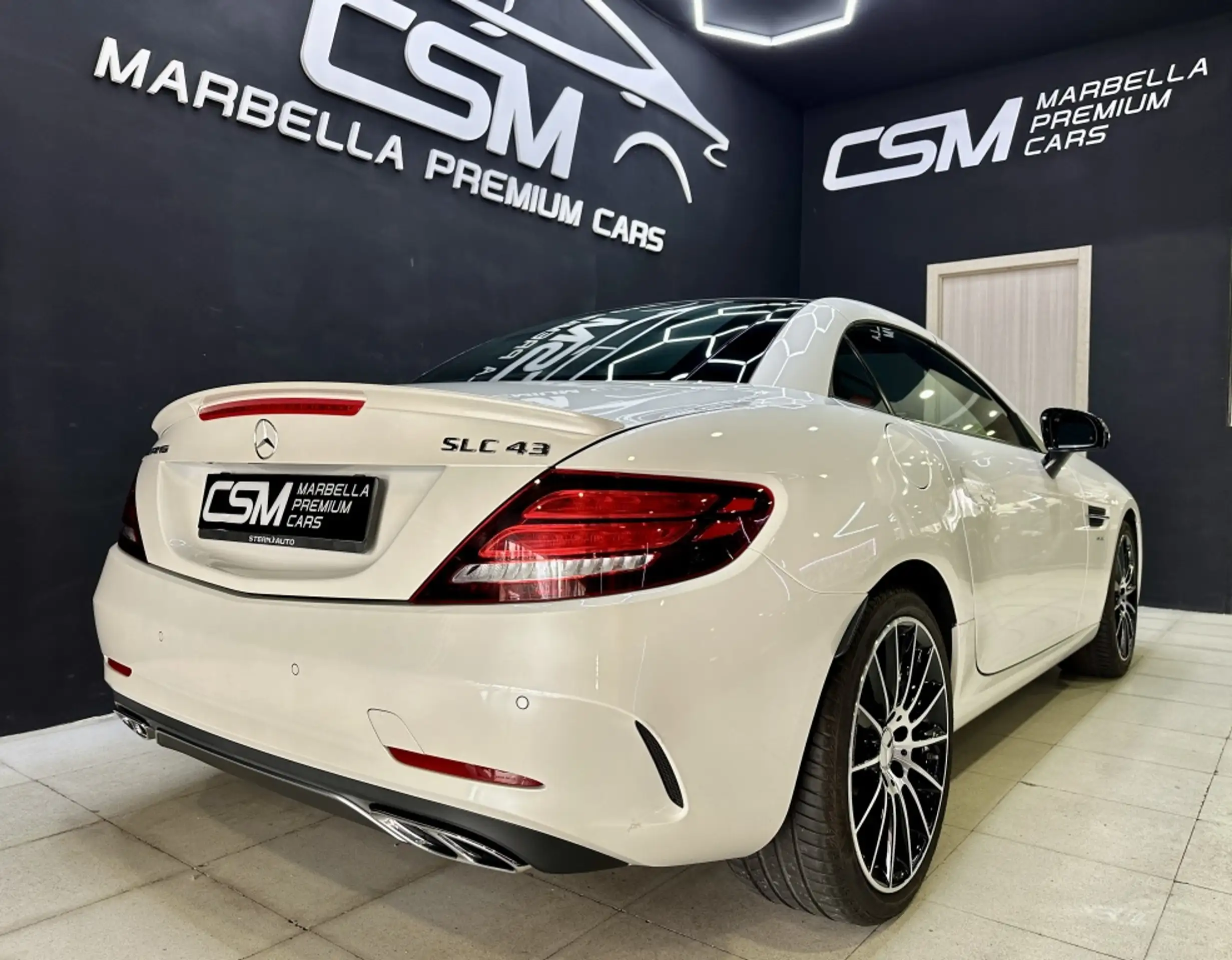 Mercedes-Benz - SLC 200