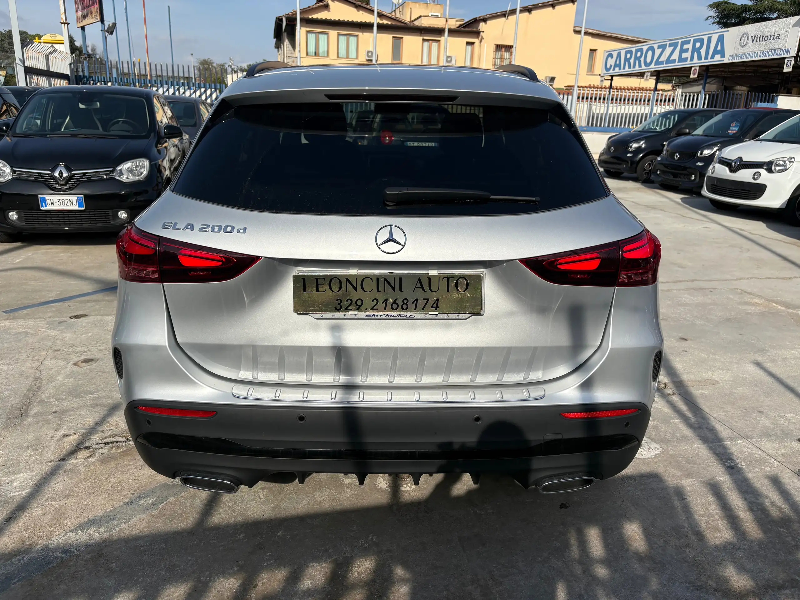 Mercedes-Benz - GLA 200