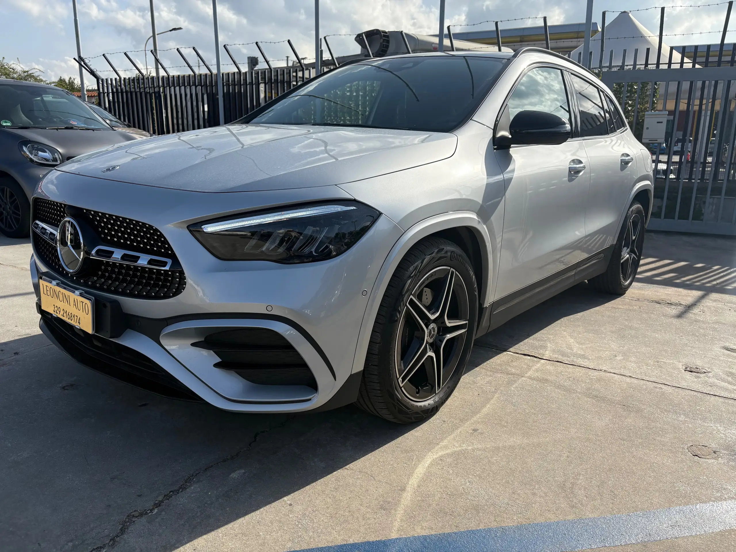 Mercedes-Benz - GLA 200