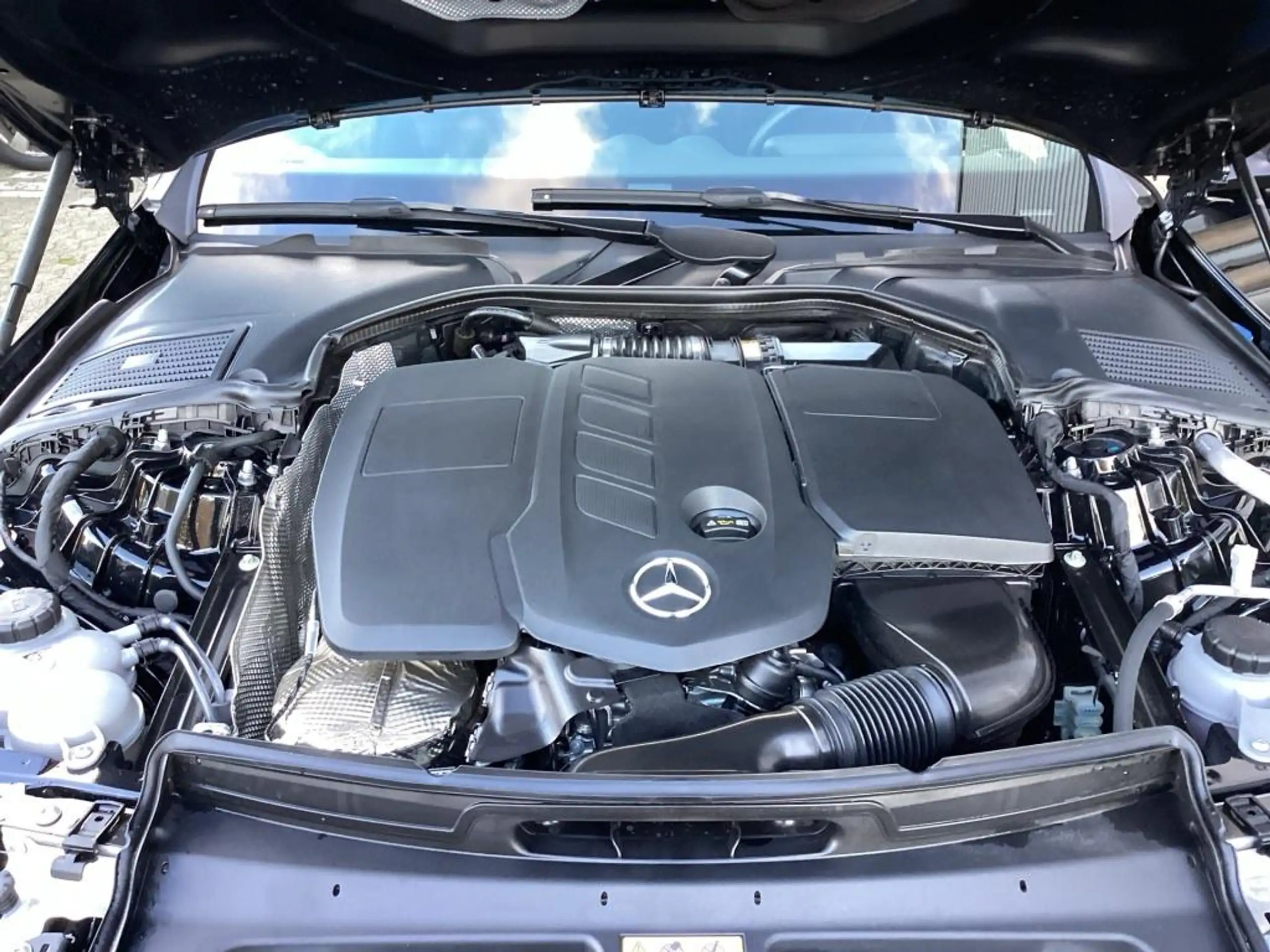 Mercedes-Benz - C 220