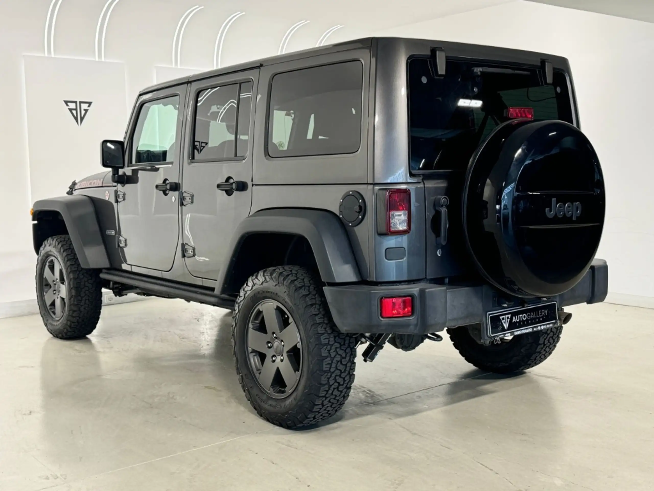 Jeep - Wrangler