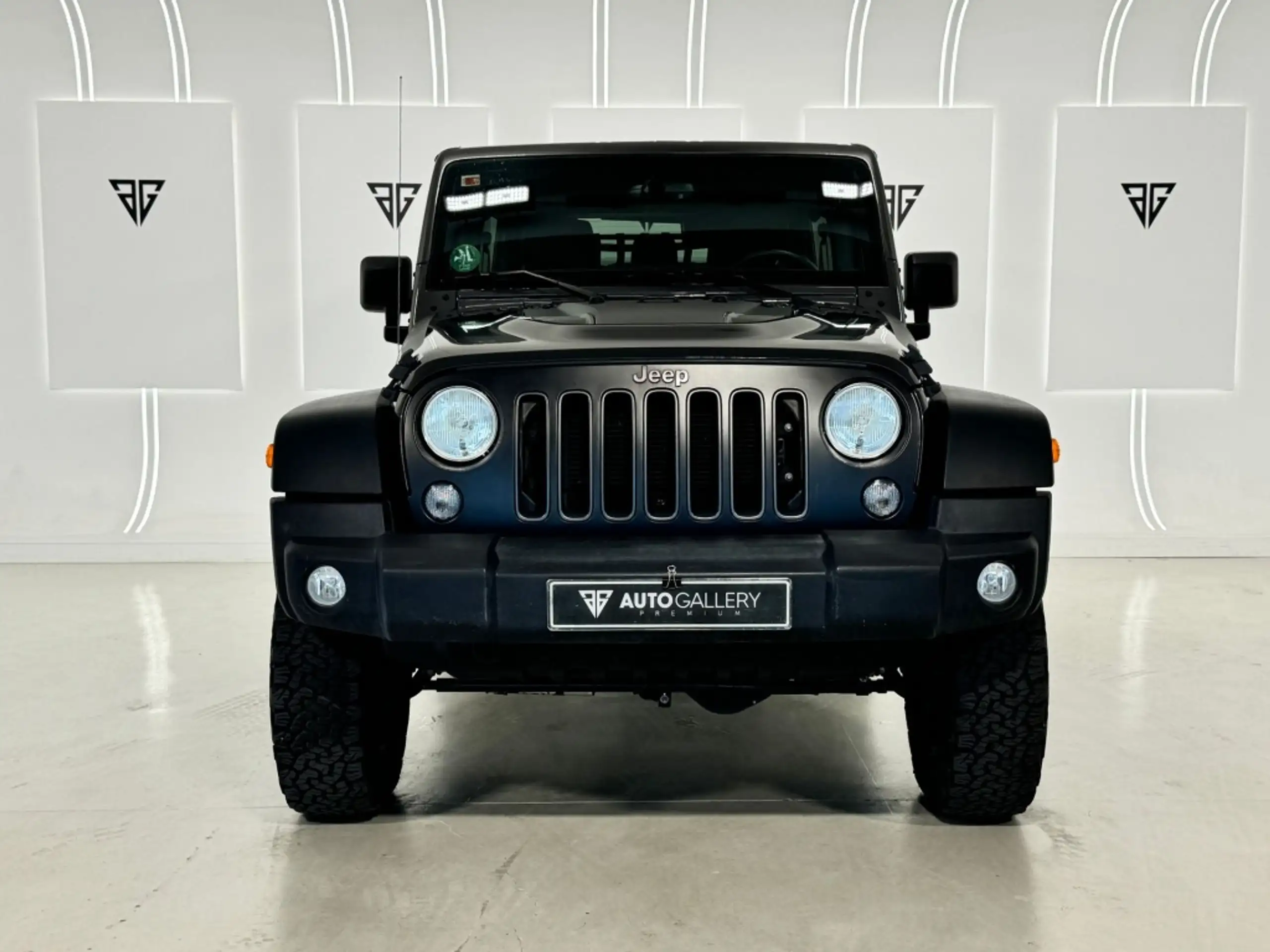 Jeep - Wrangler