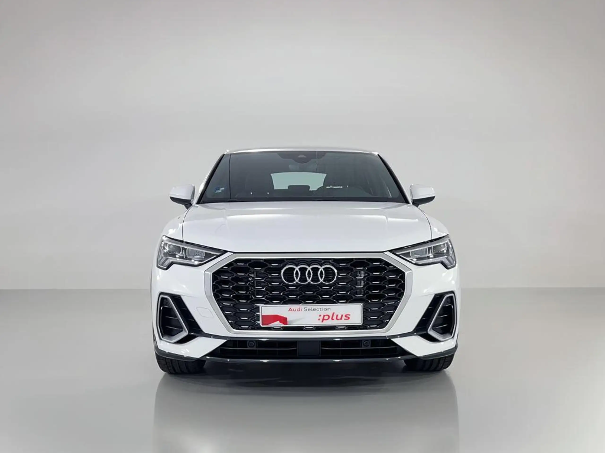 Audi - Q3