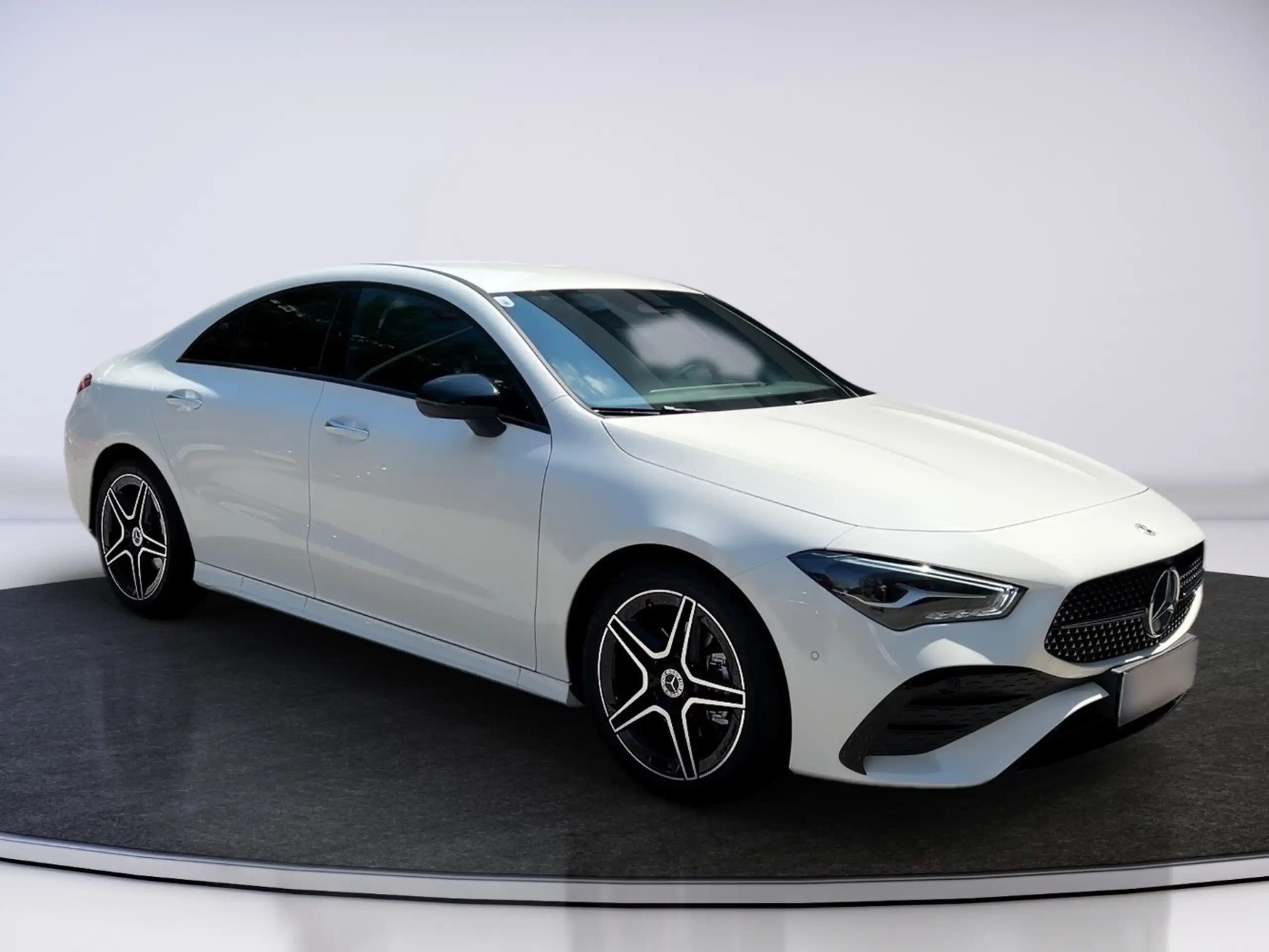 Mercedes-Benz - CLA 180