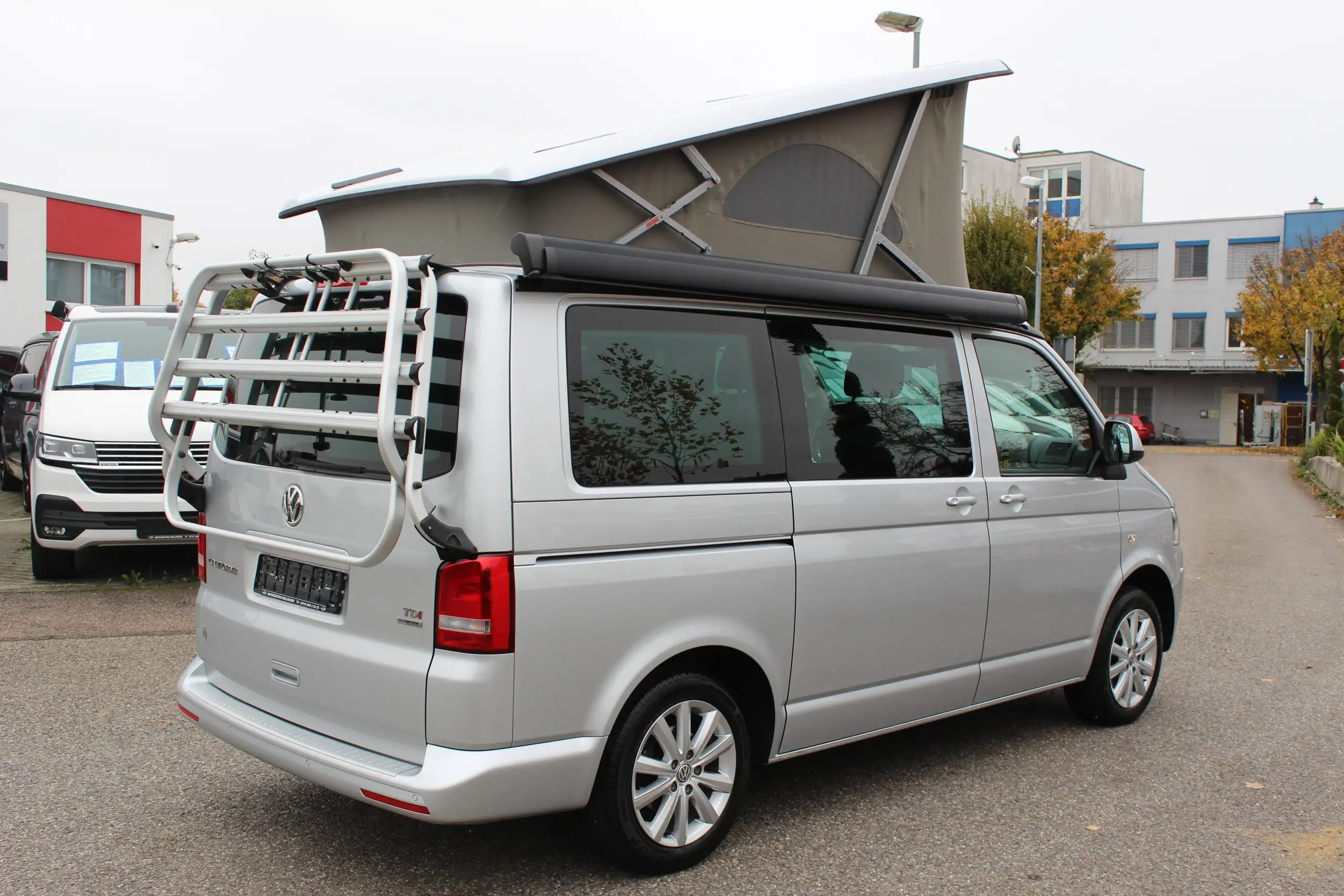 Volkswagen - T5 California