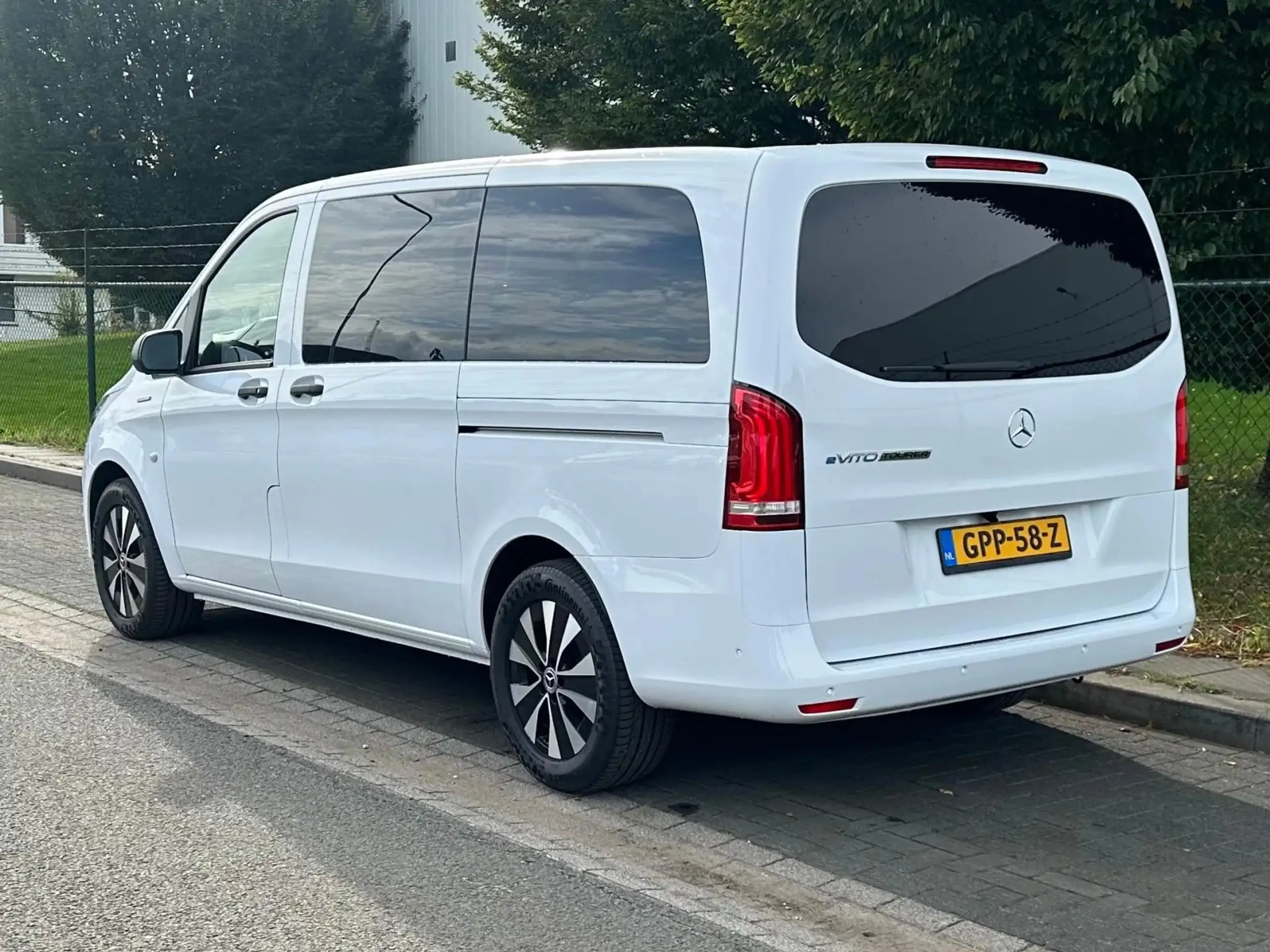 Mercedes-Benz - Vito