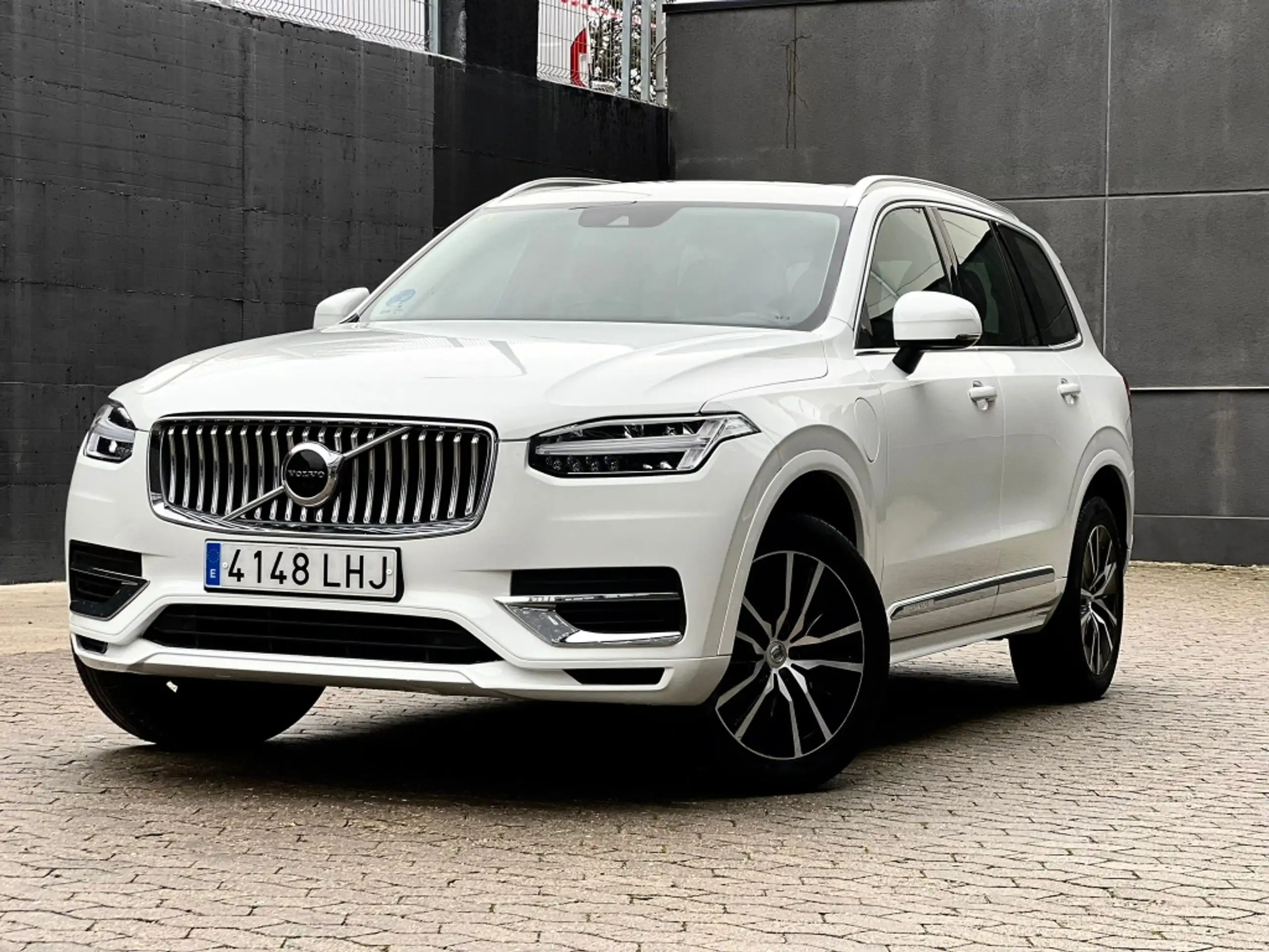 Volvo - XC90