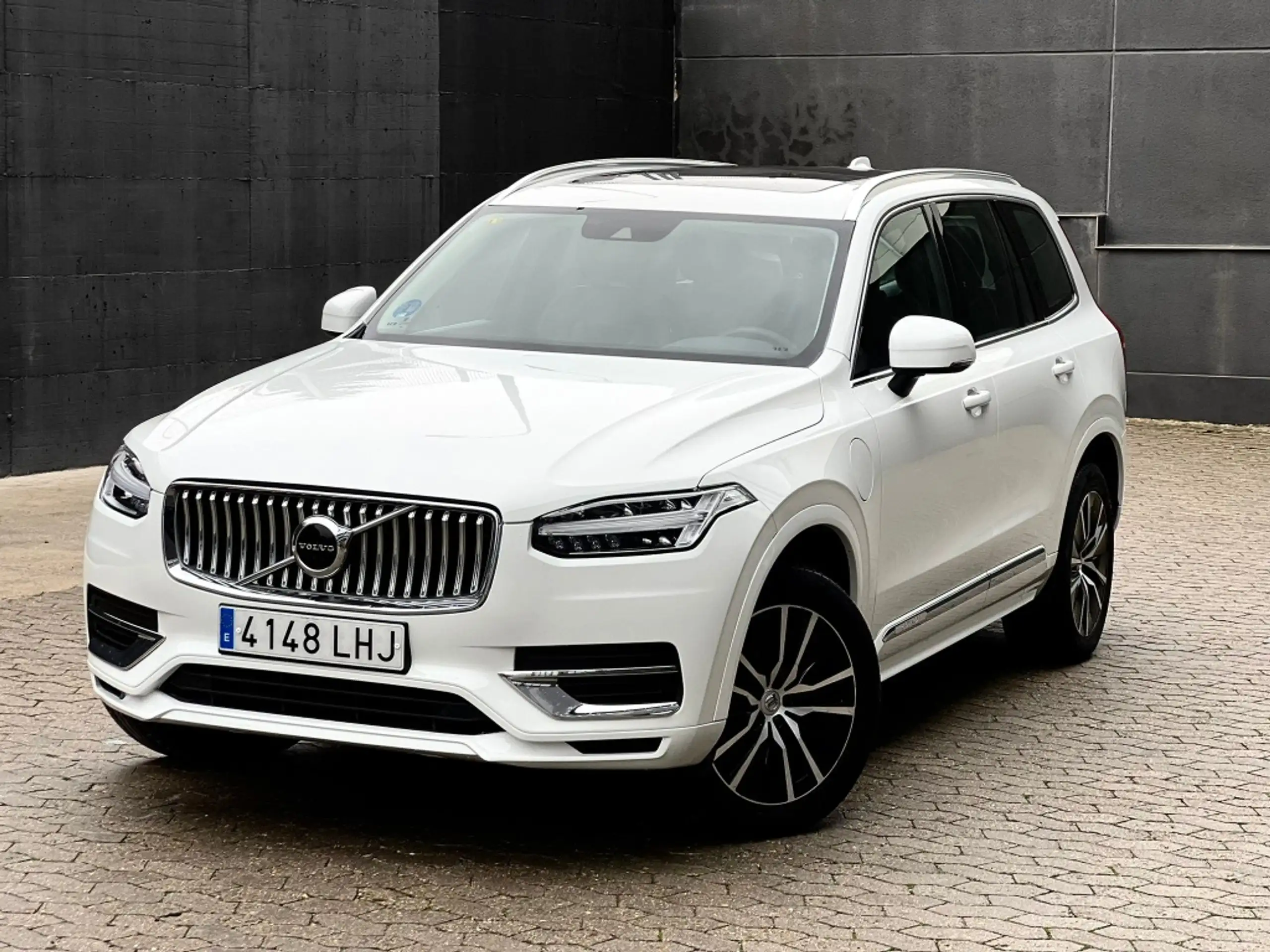 Volvo - XC90