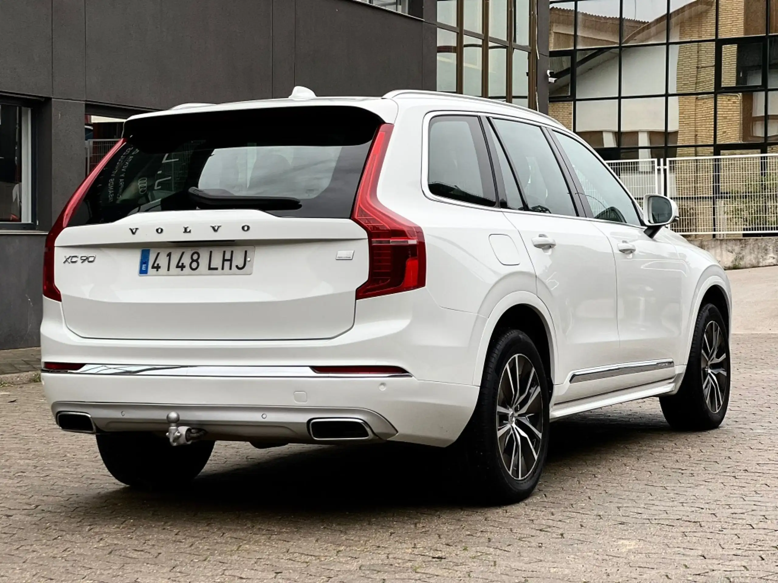 Volvo - XC90