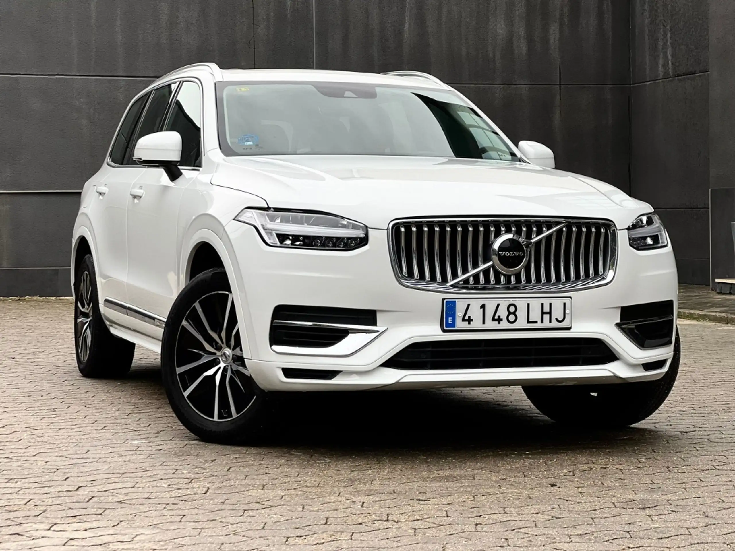 Volvo - XC90