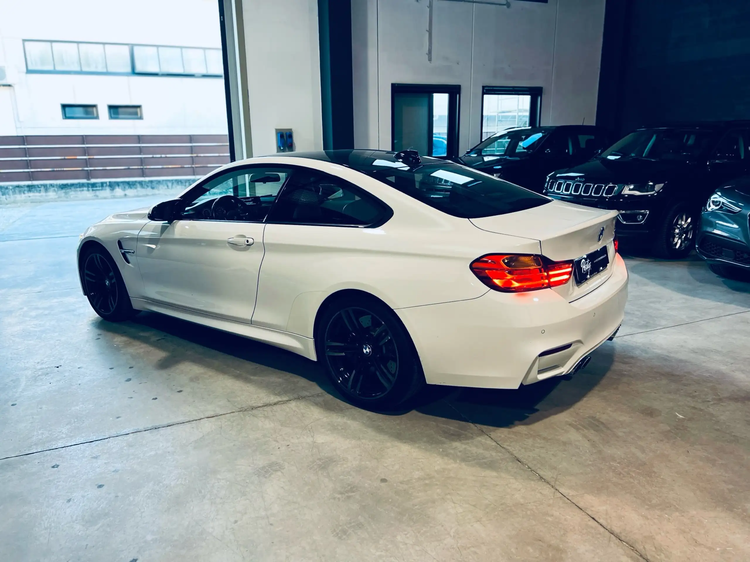 BMW - M4