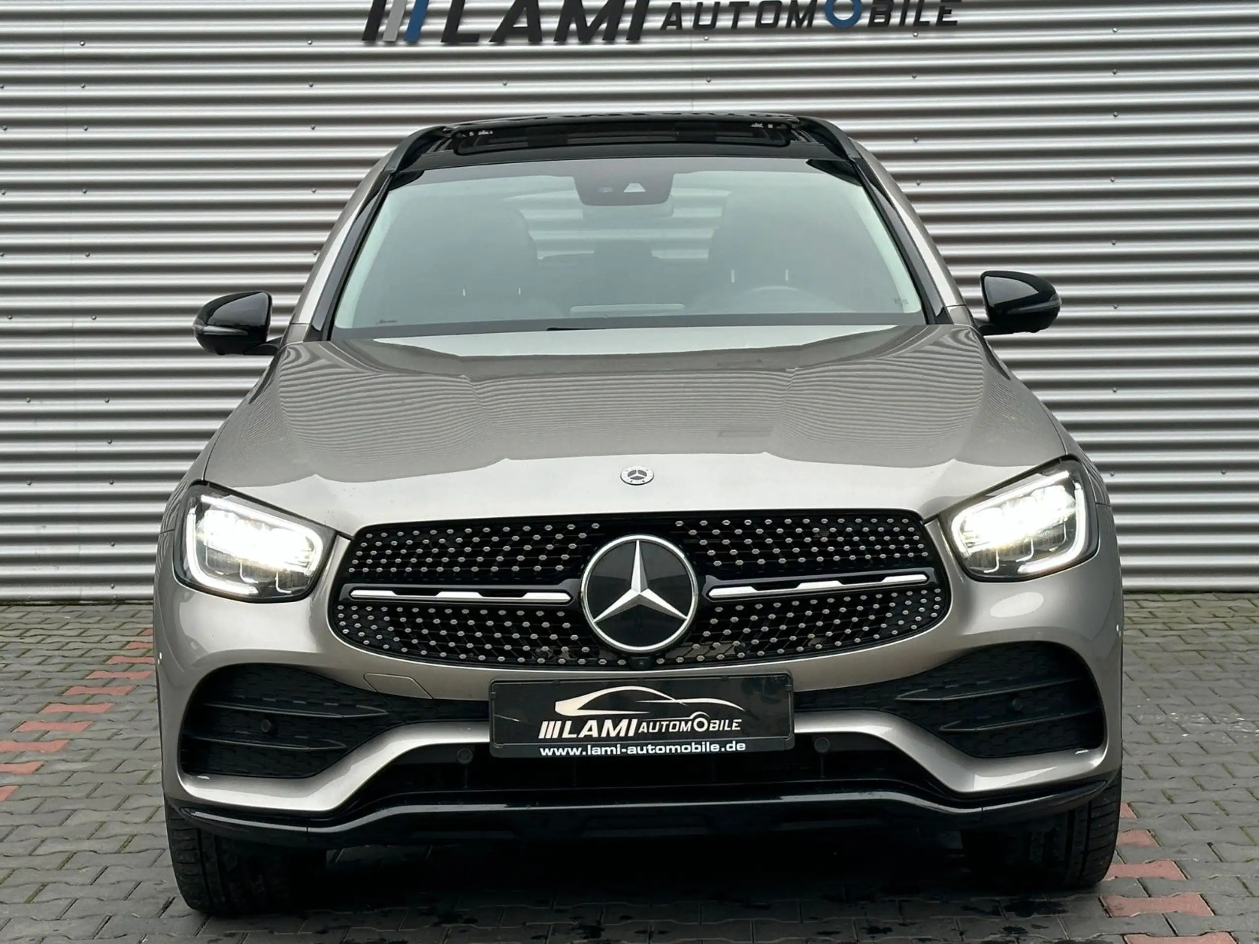 Mercedes-Benz - GLC 300