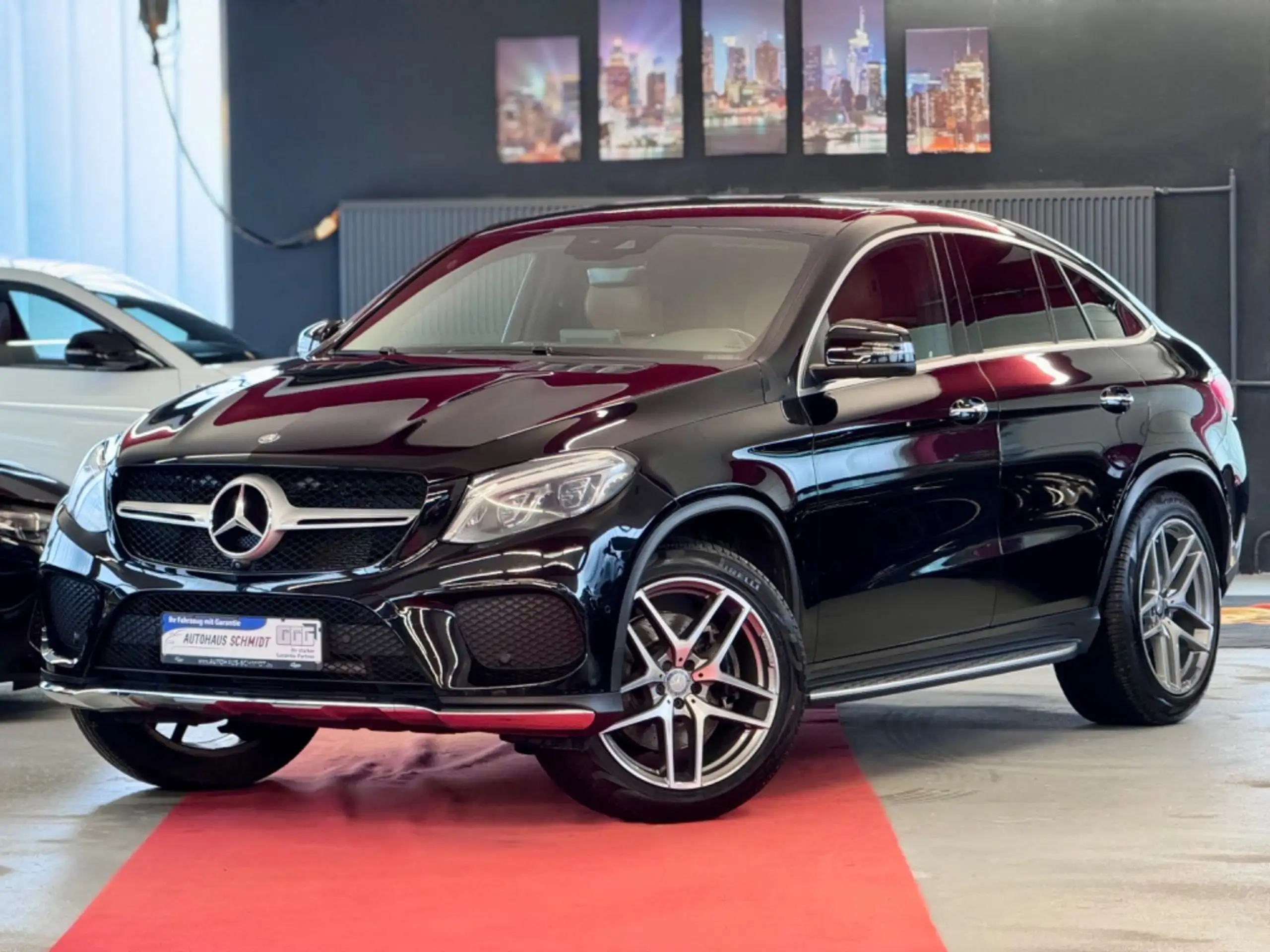 Mercedes-Benz - GLE 500