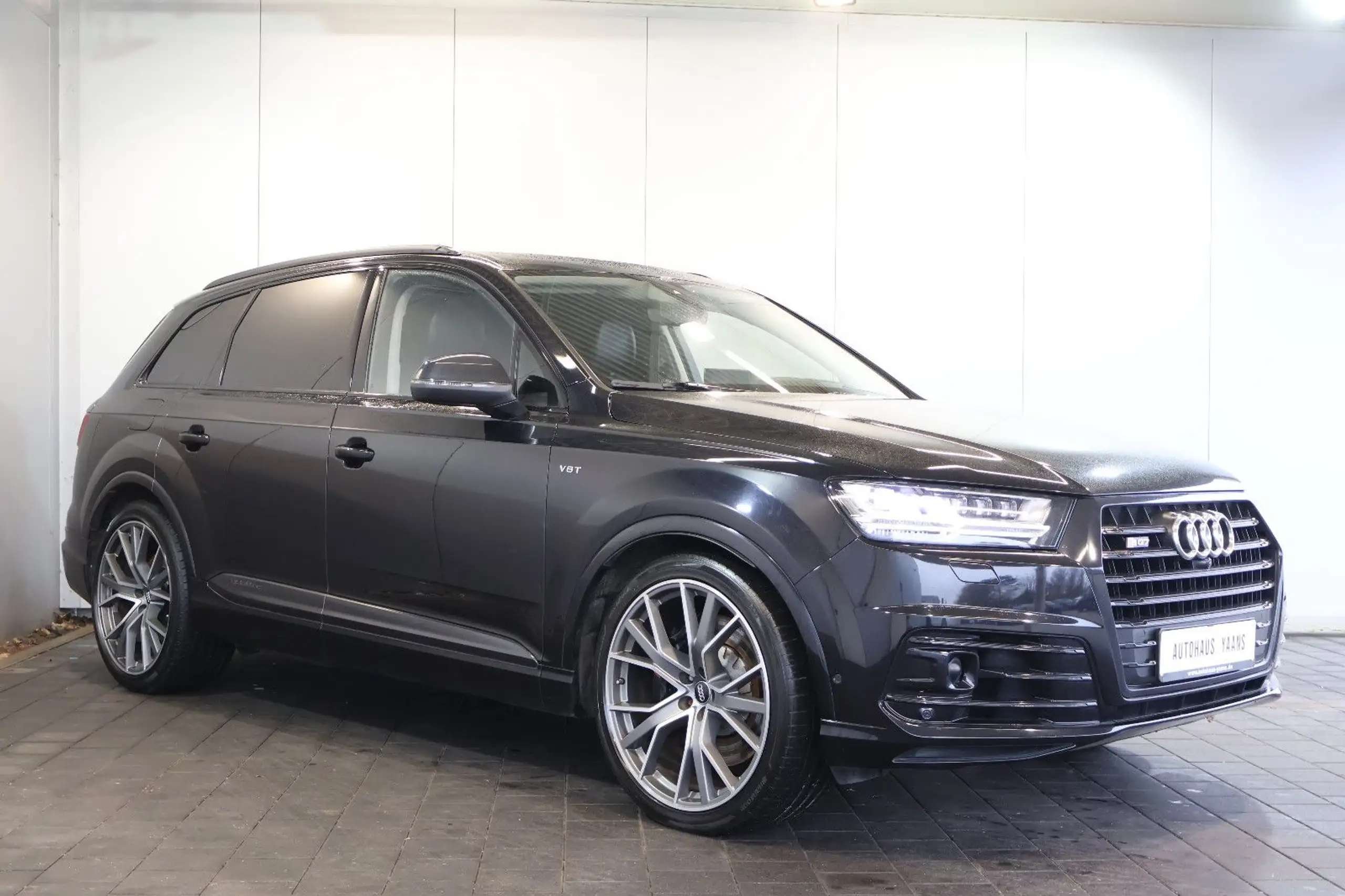 Audi - SQ7