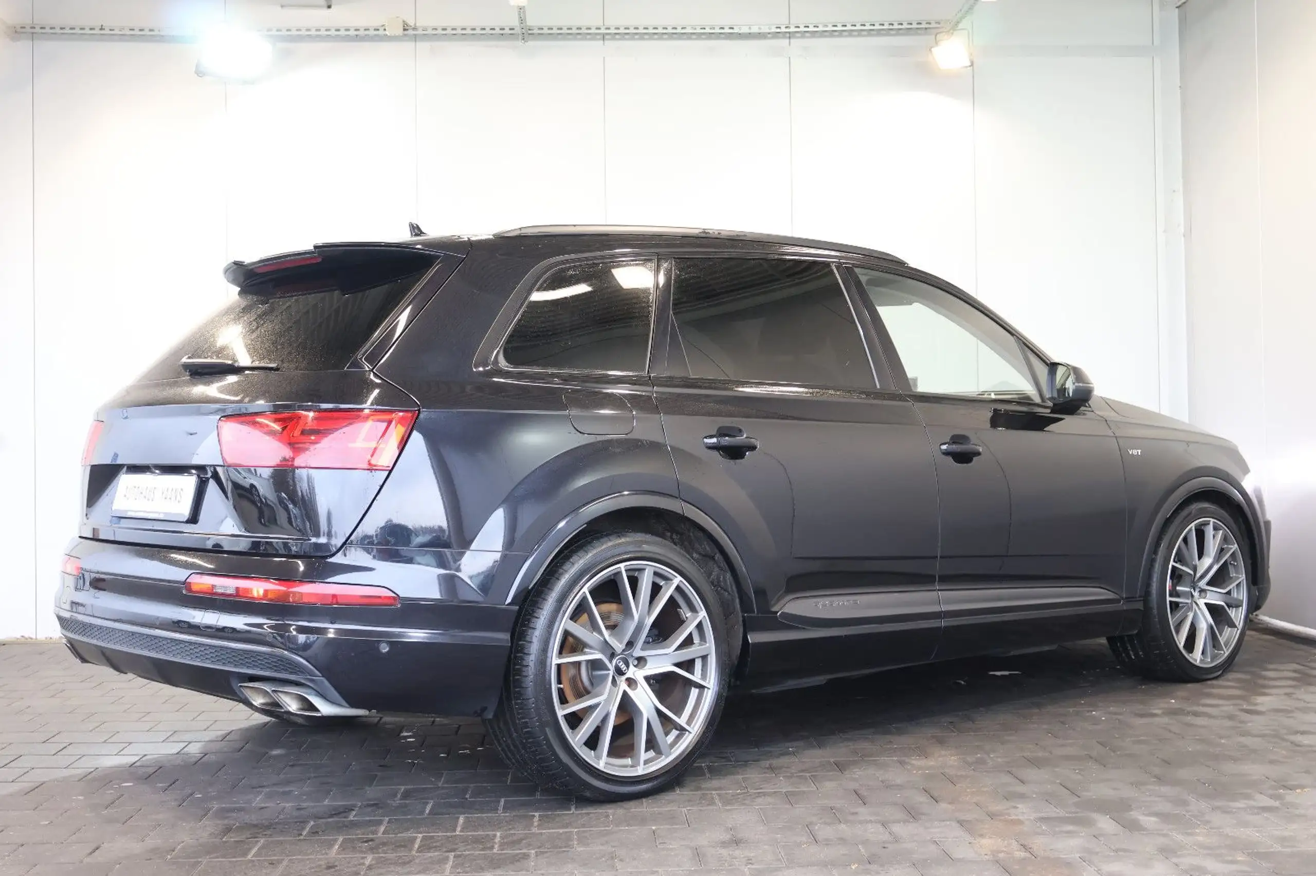 Audi - SQ7