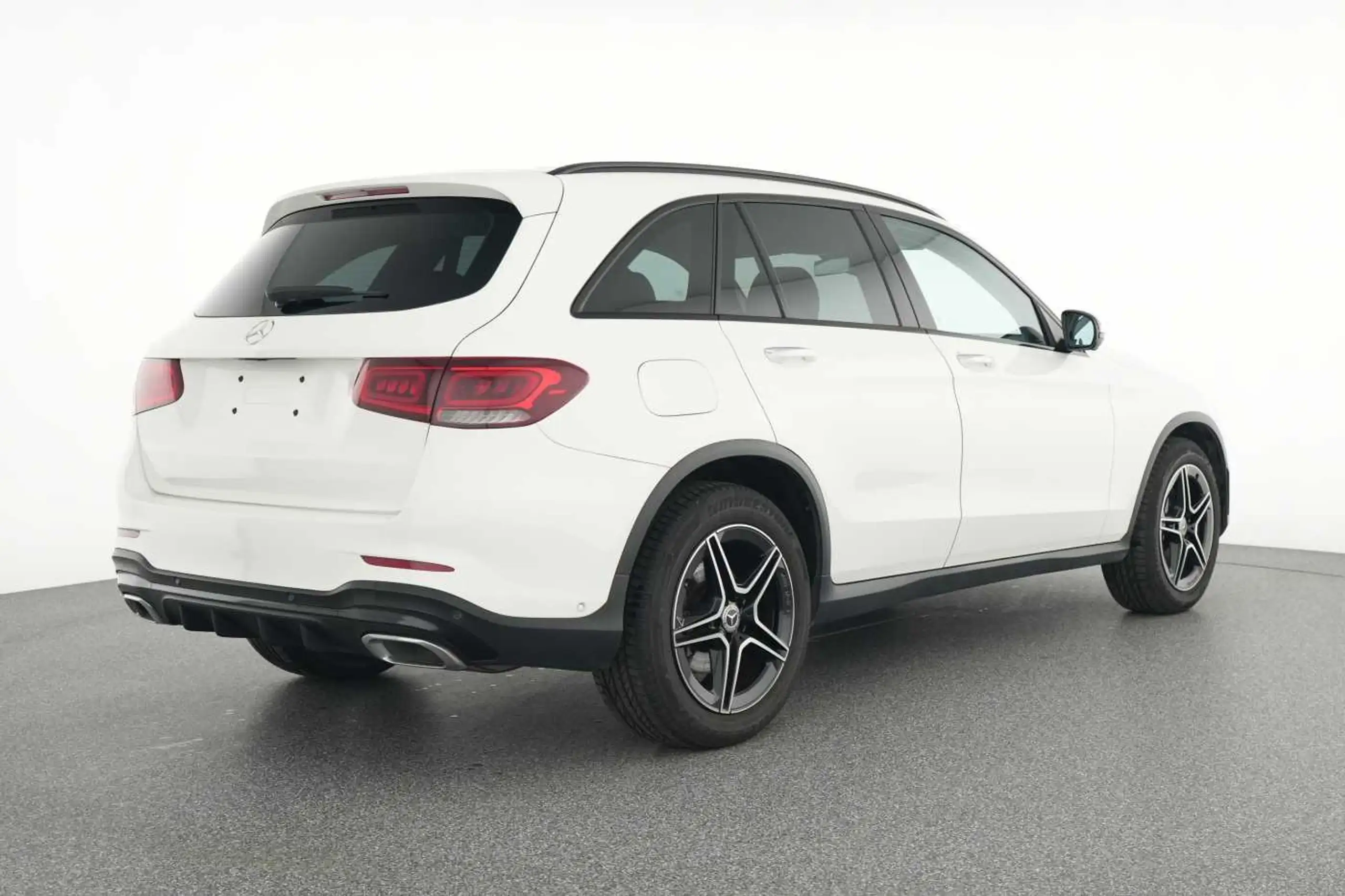 Mercedes-Benz - GLC 200