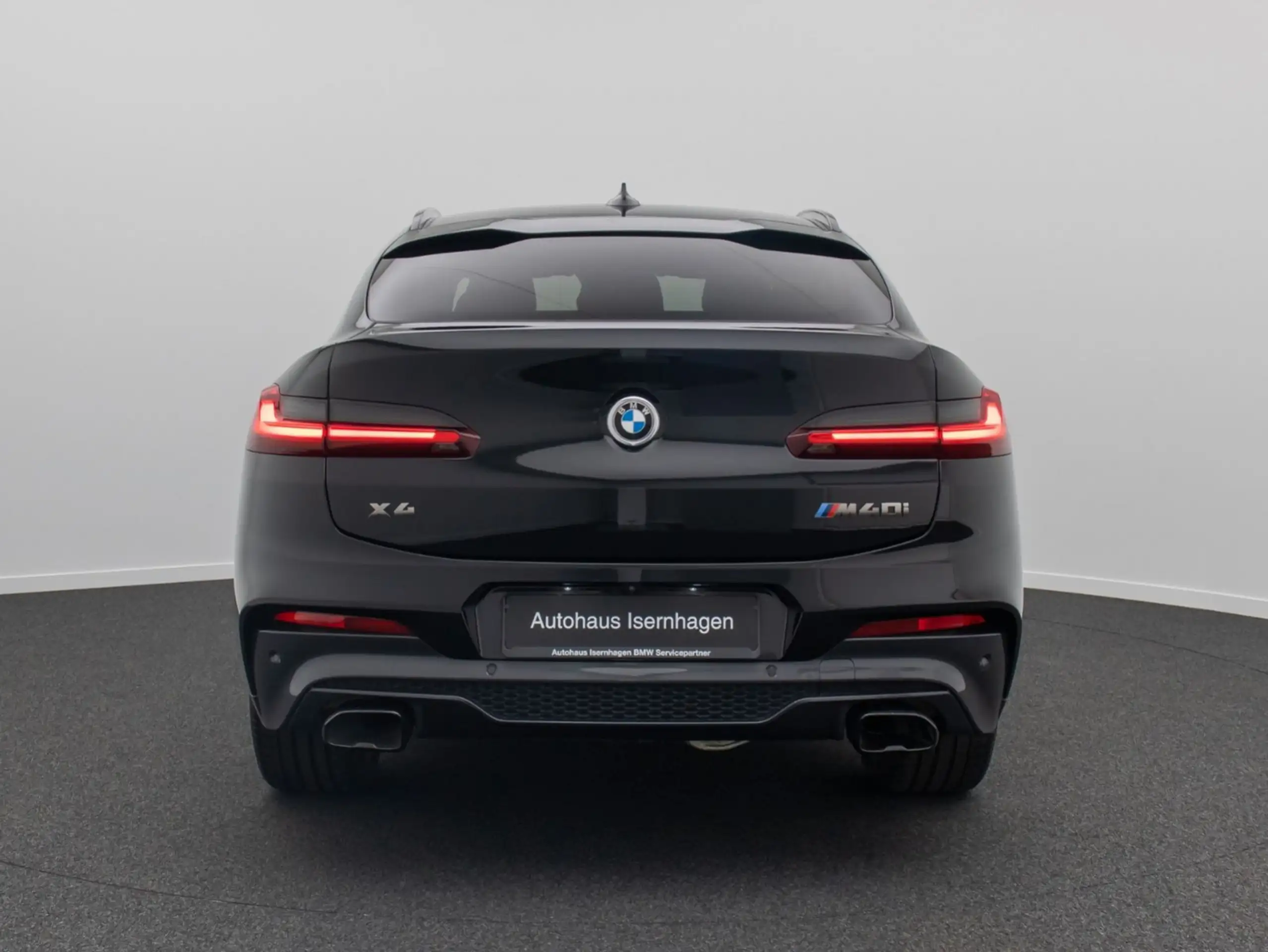 BMW - X4 M