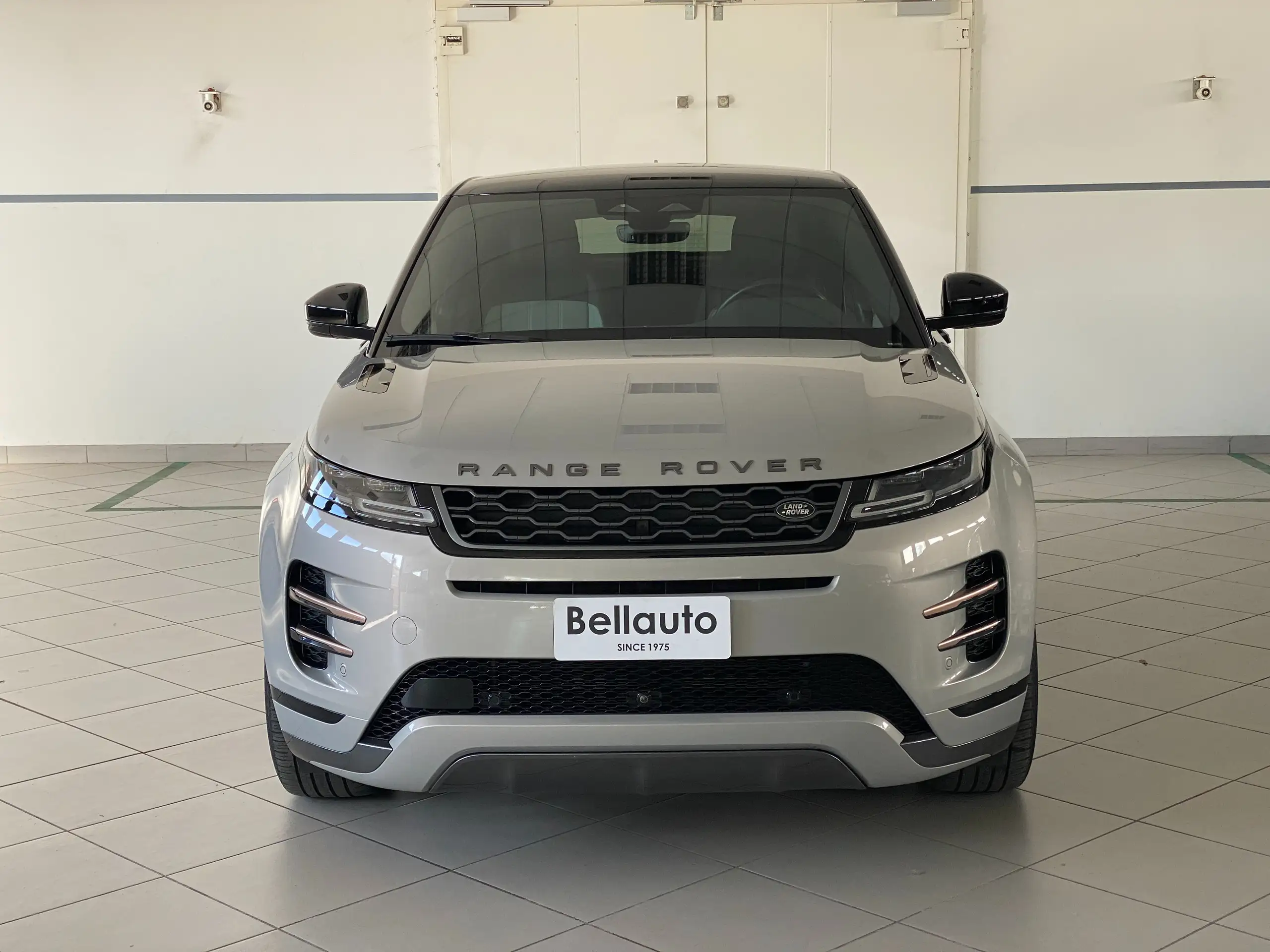 Land Rover - Range Rover Evoque