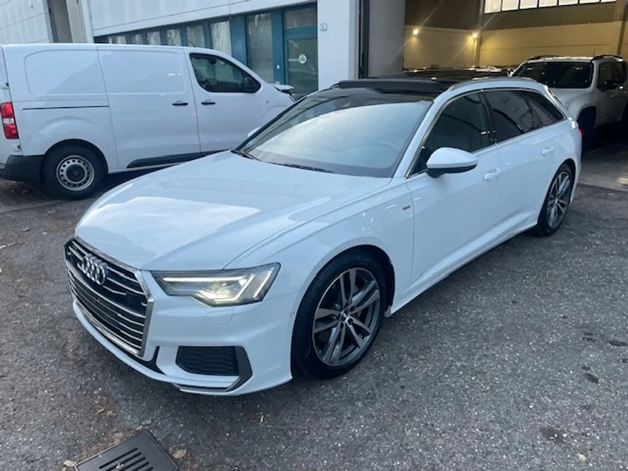 Audi - A6