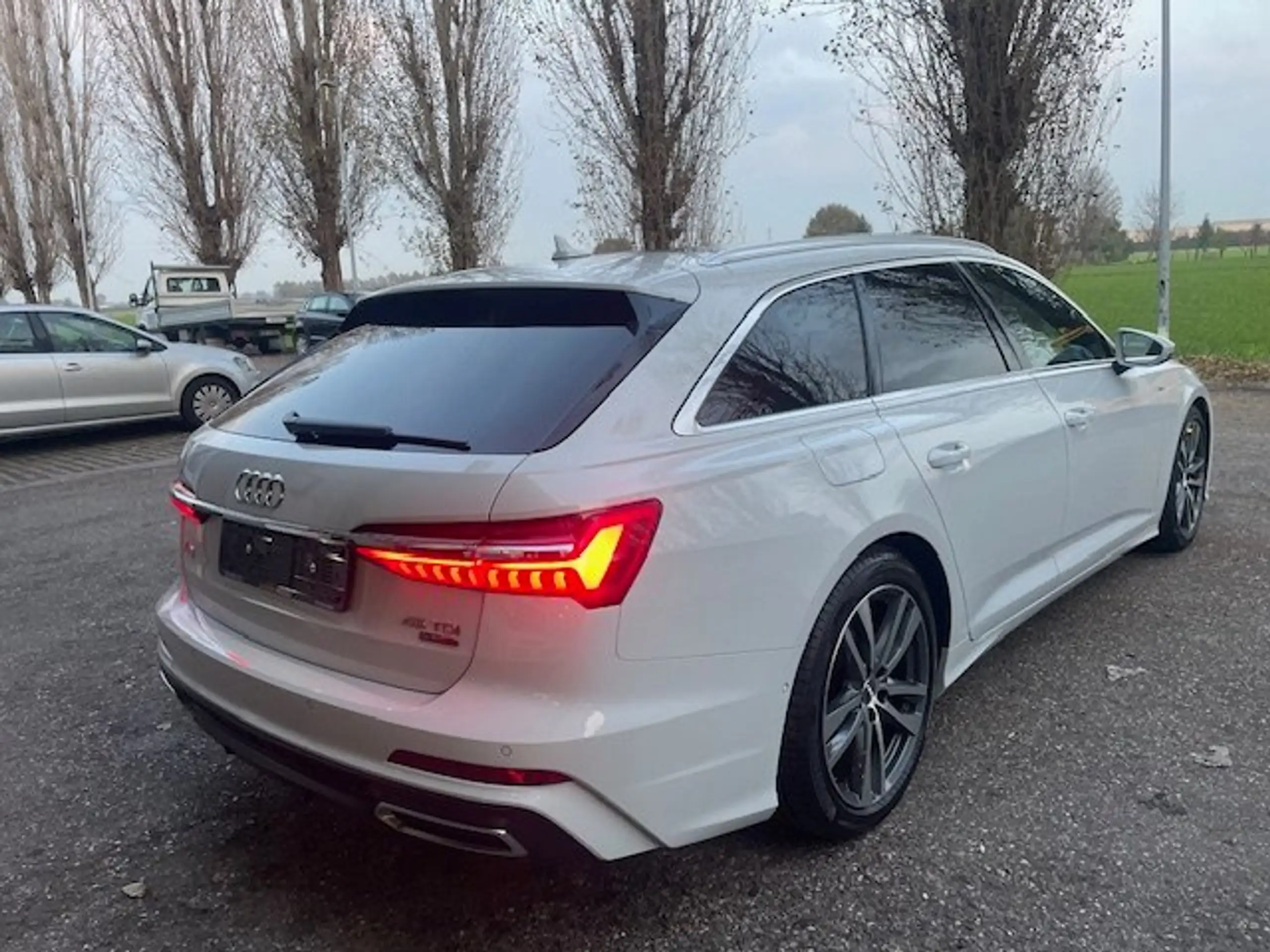 Audi - A6