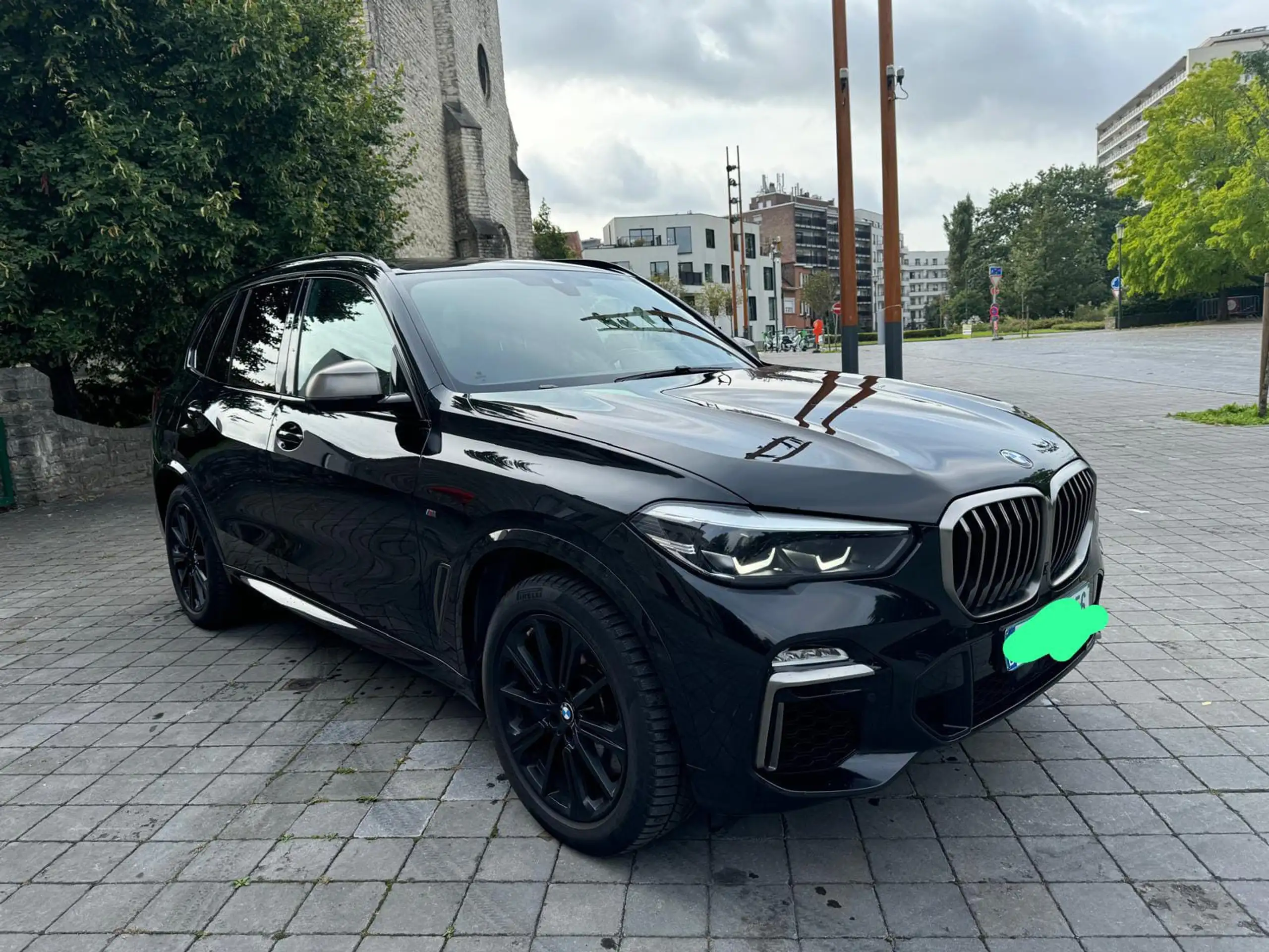 BMW - X5 M