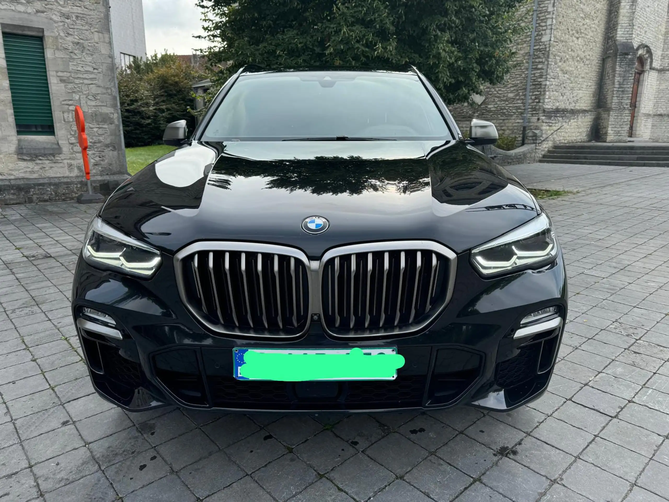 BMW - X5 M