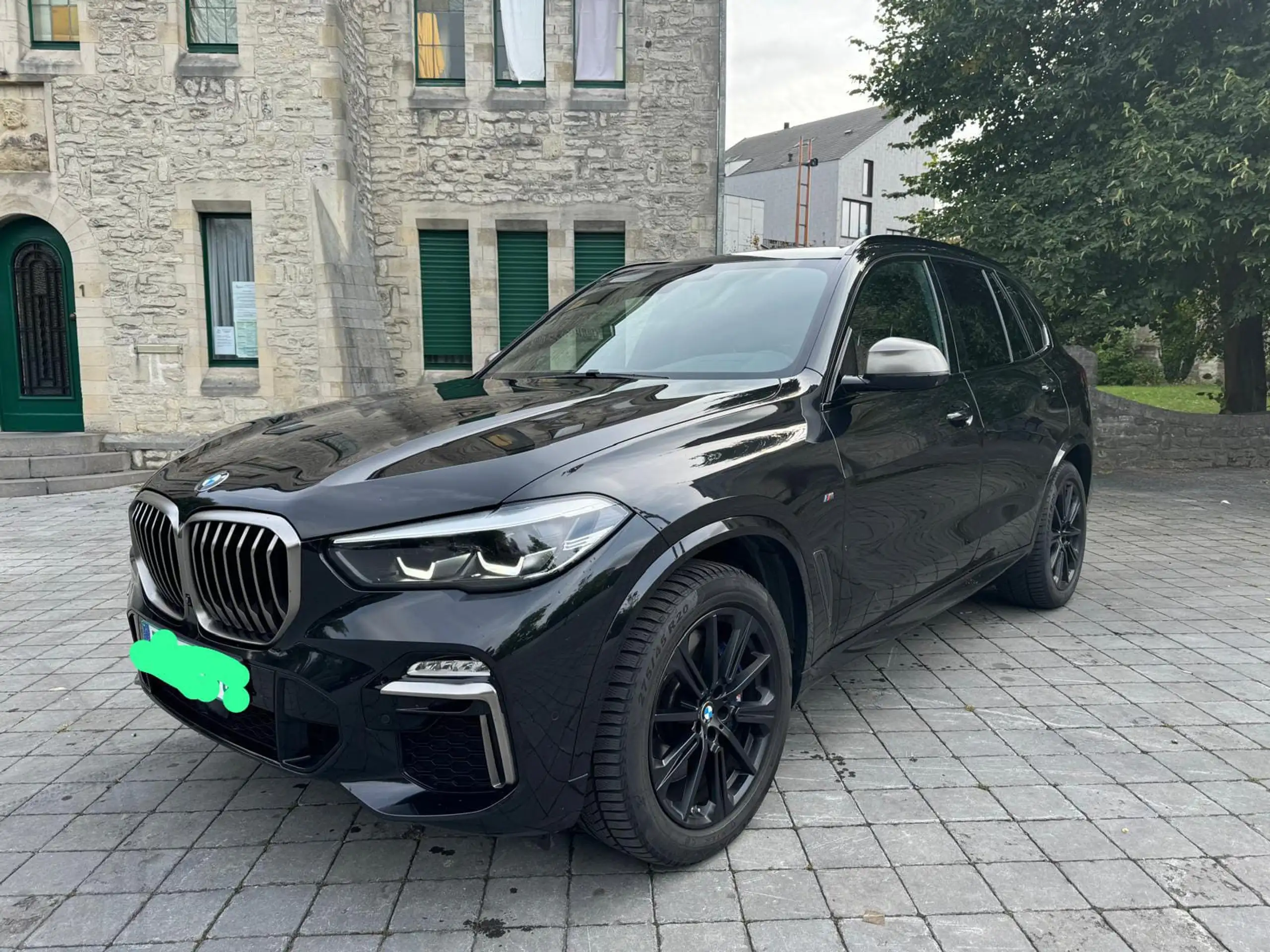 BMW - X5 M