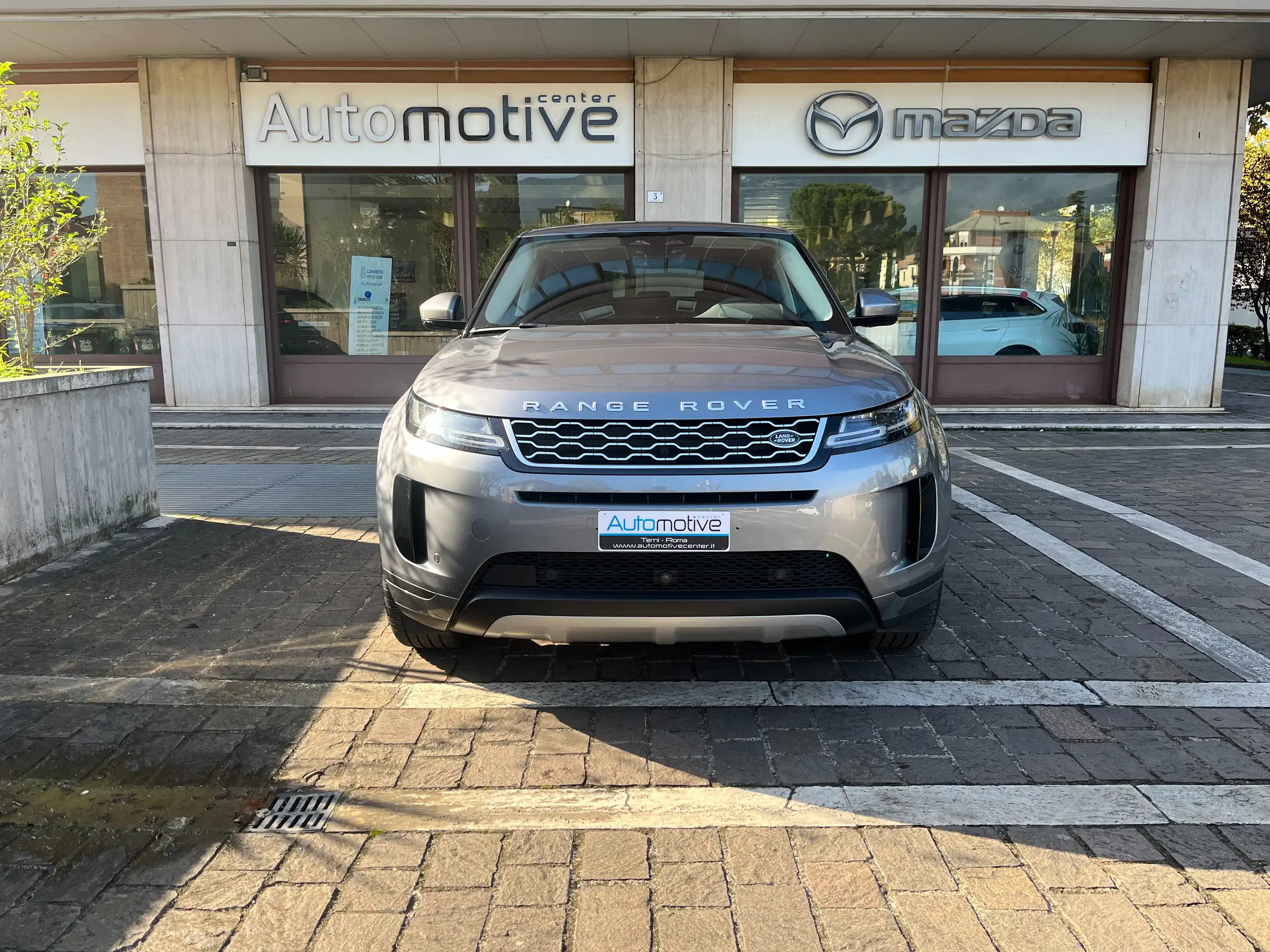 Land Rover - Range Rover Evoque