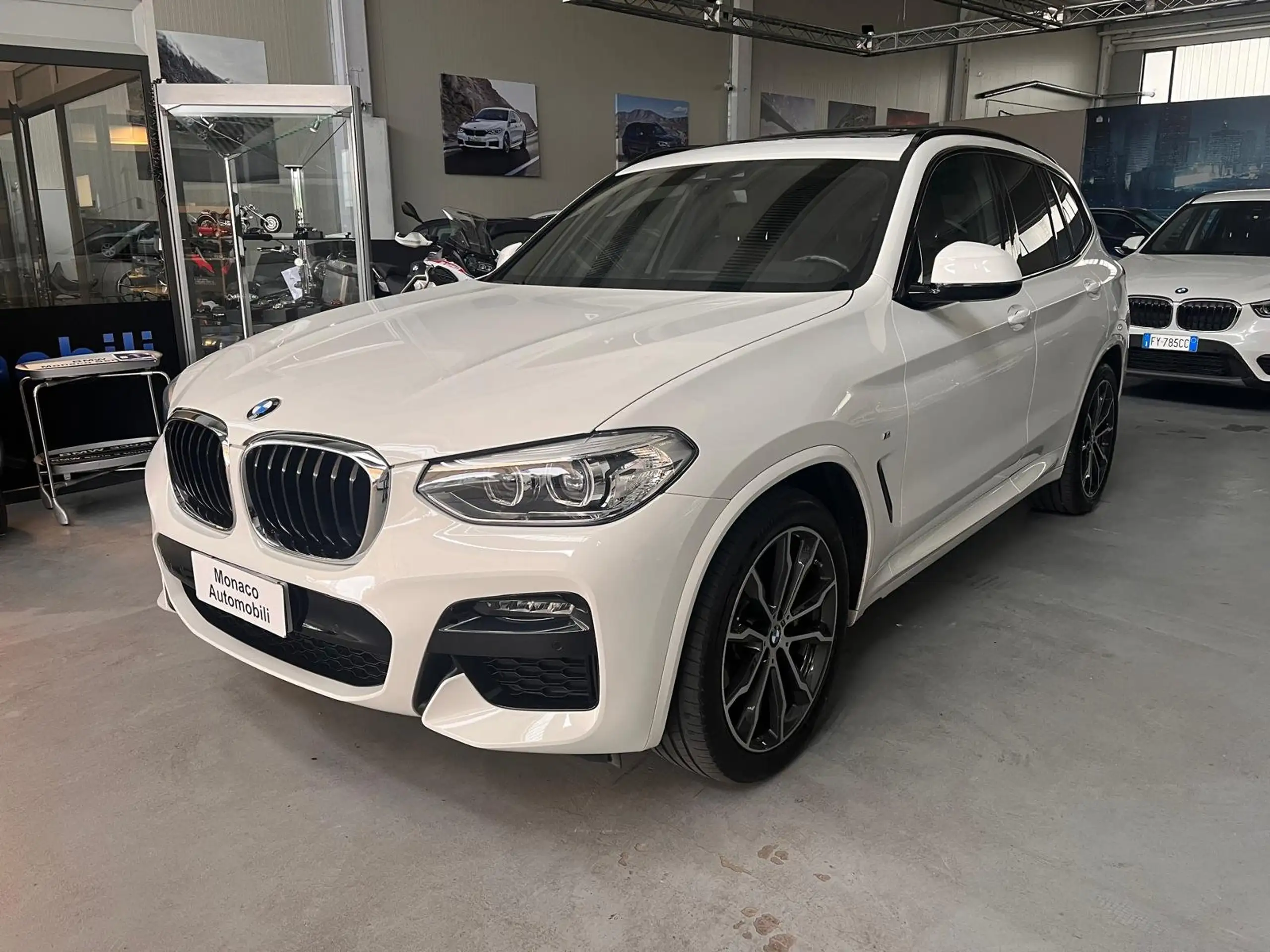 BMW - X3