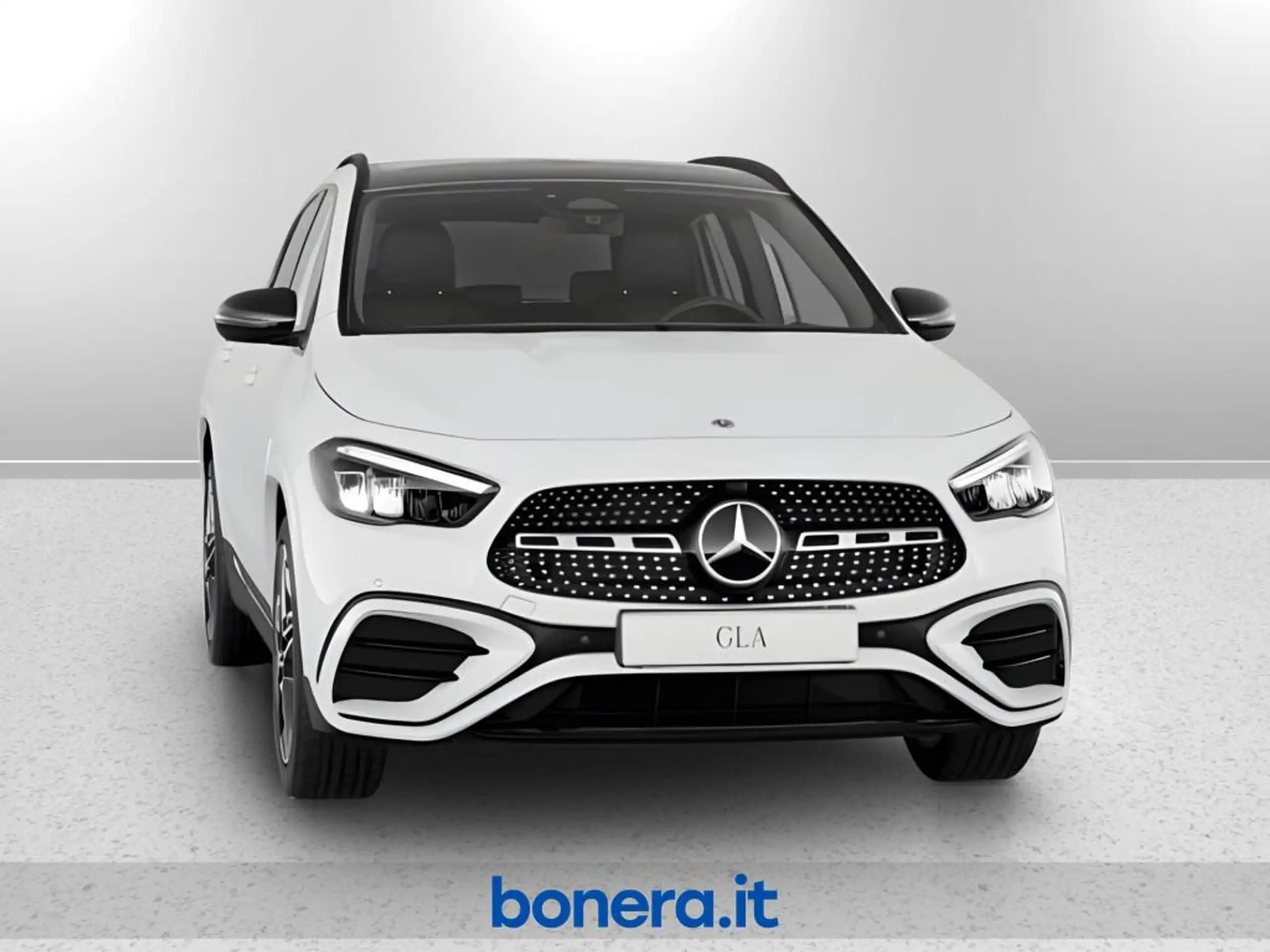 Mercedes-Benz - GLA 180