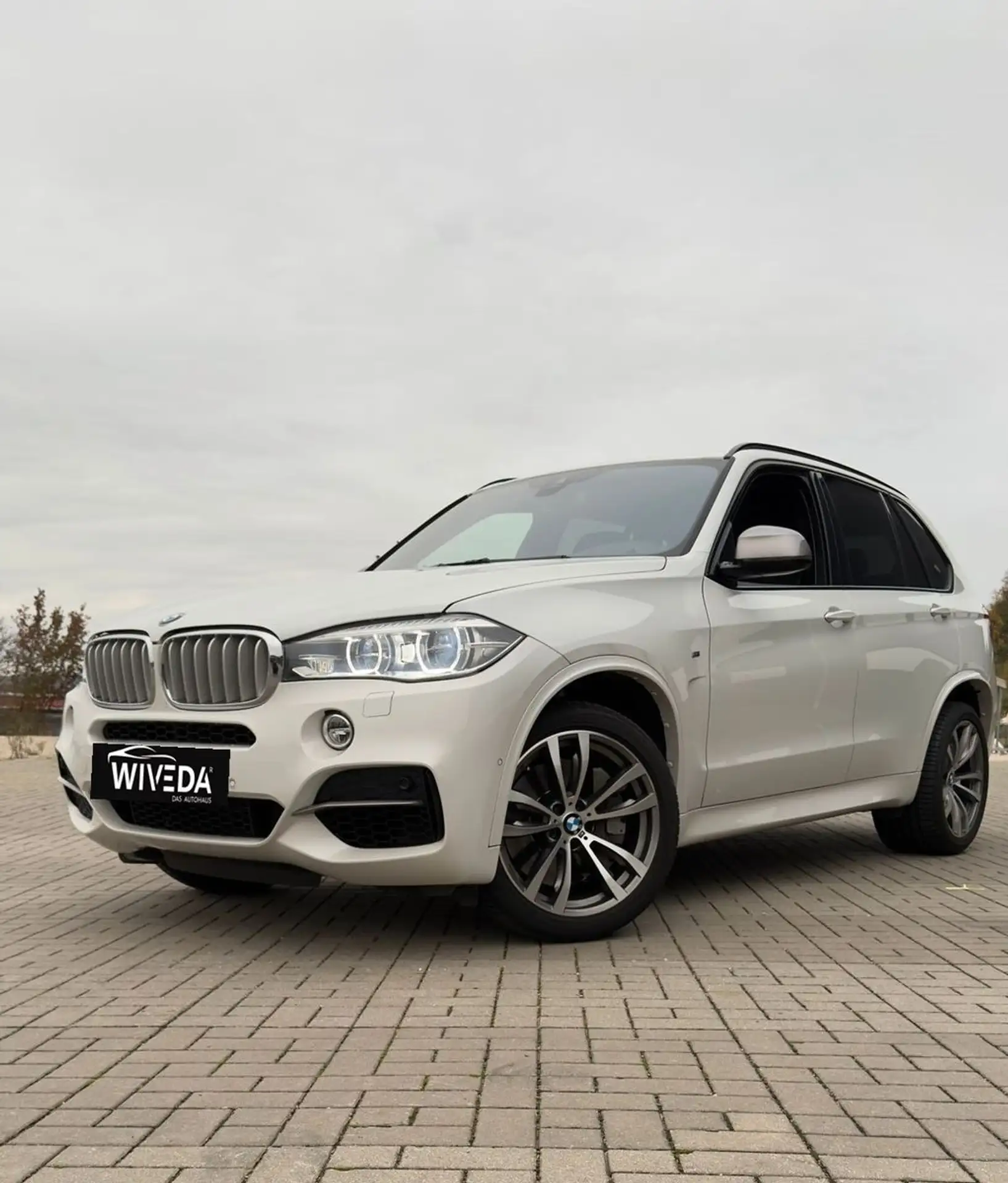 BMW - X5 M