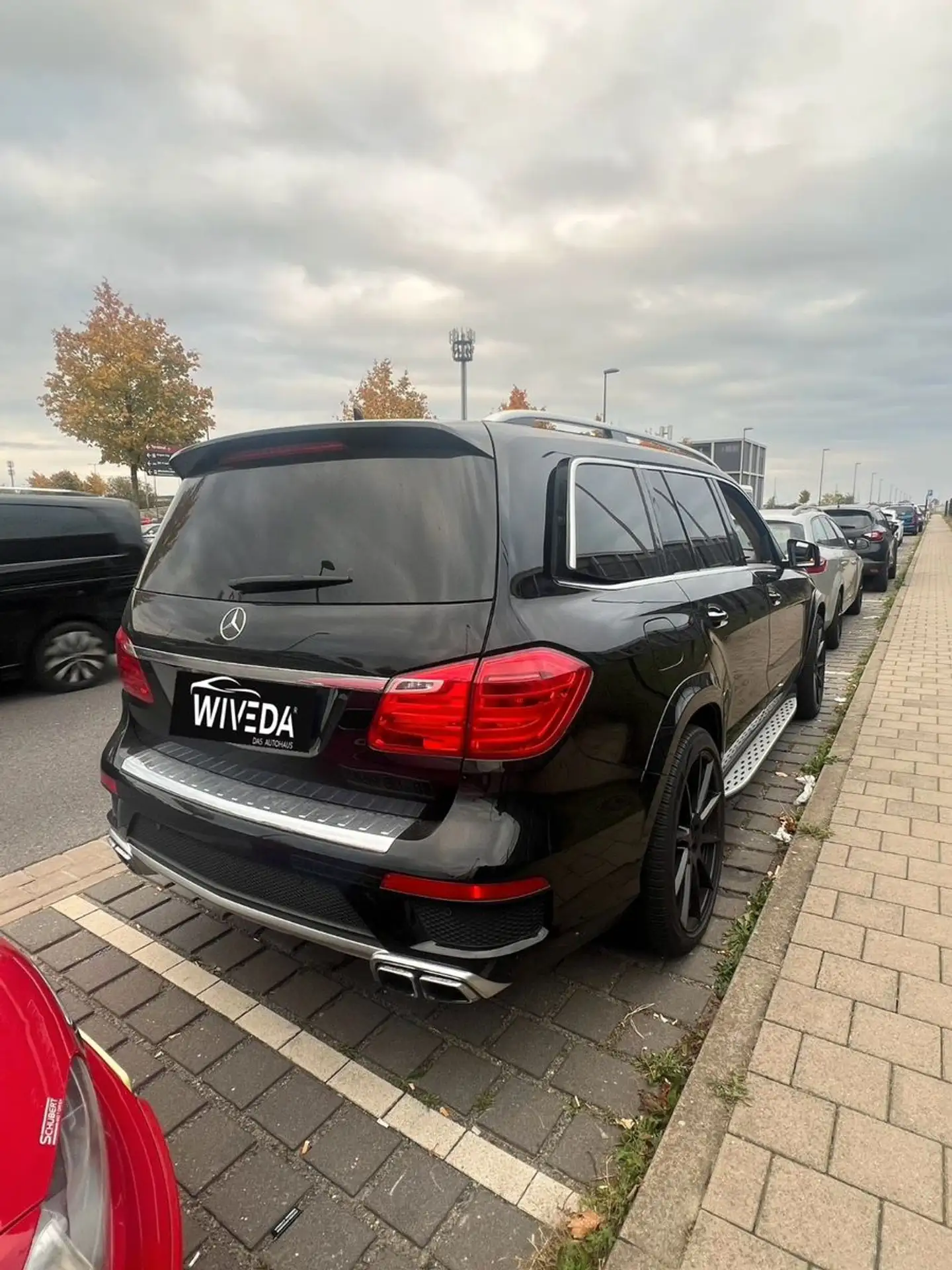 Mercedes-Benz - GL 63 AMG