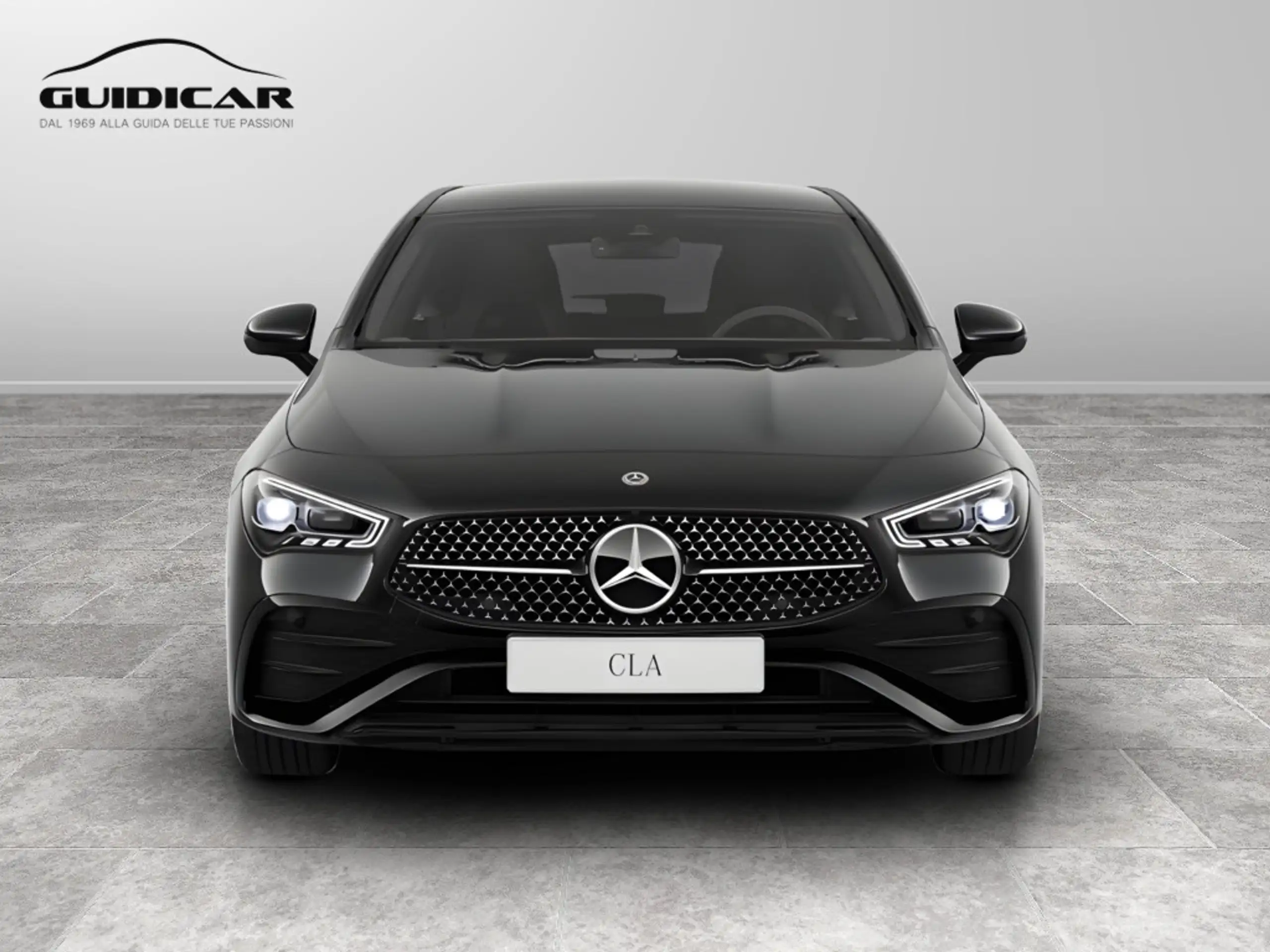 Mercedes-Benz - CLA 200