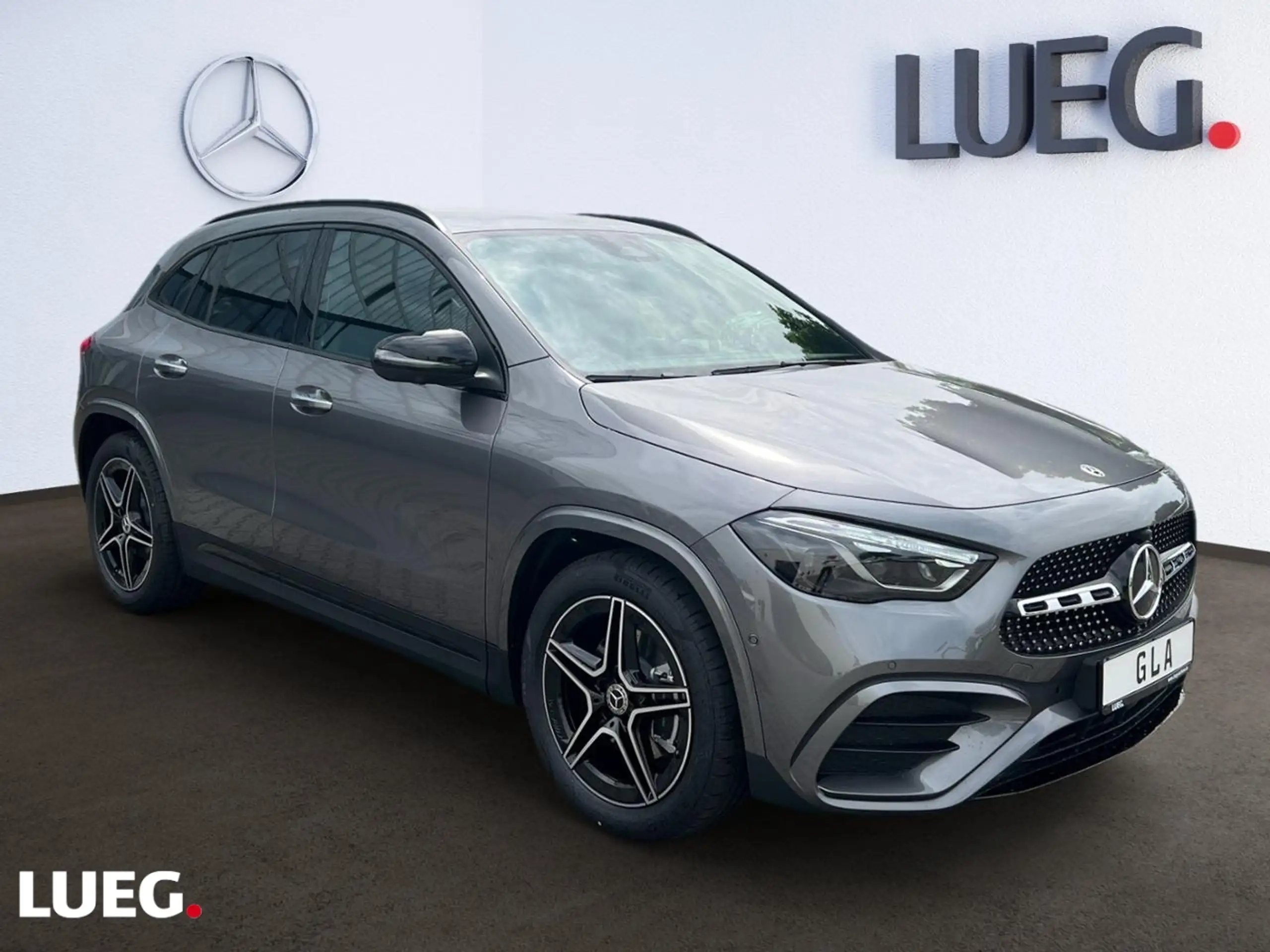 Mercedes-Benz - GLA 200