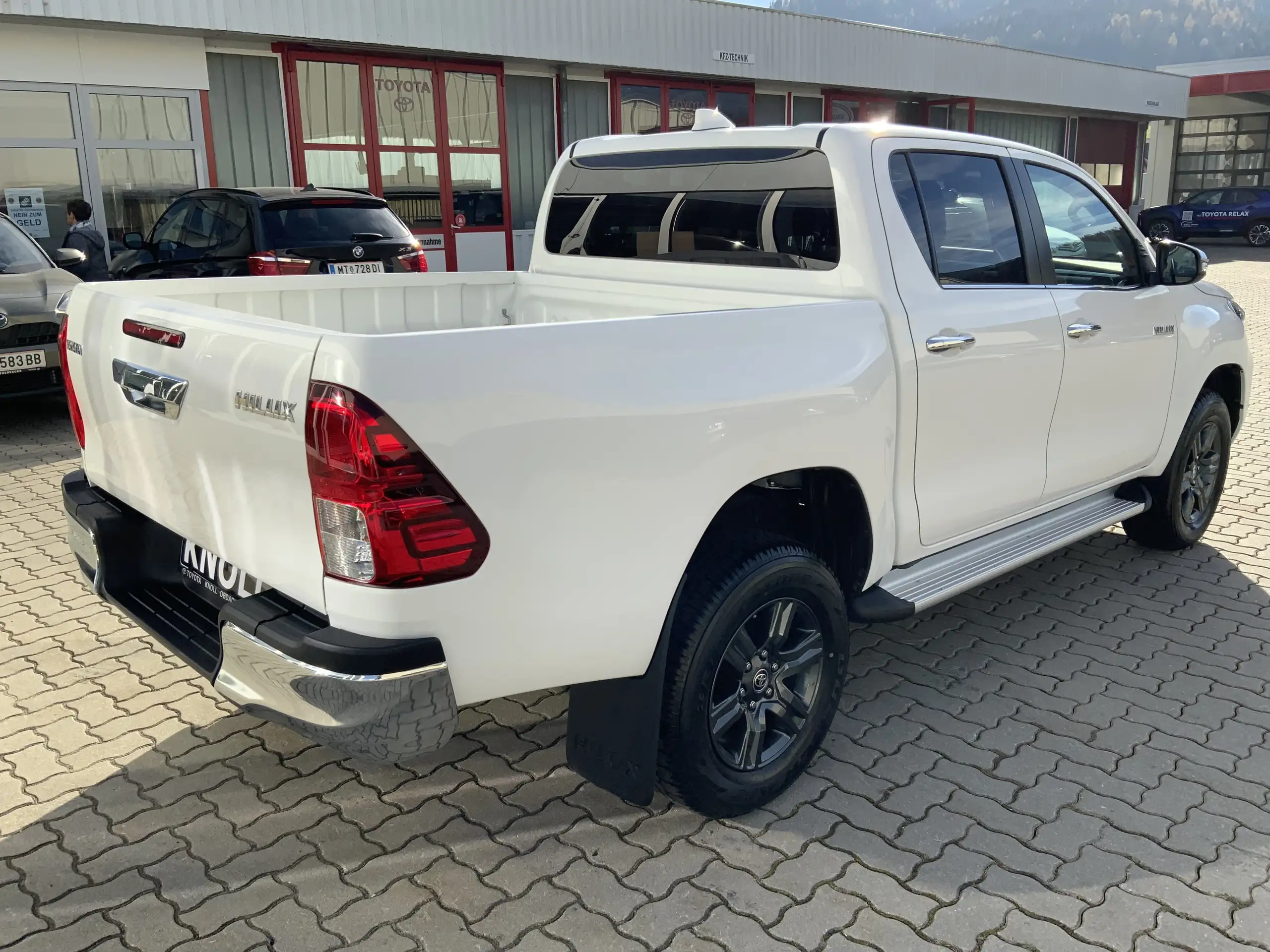 Toyota - Hilux